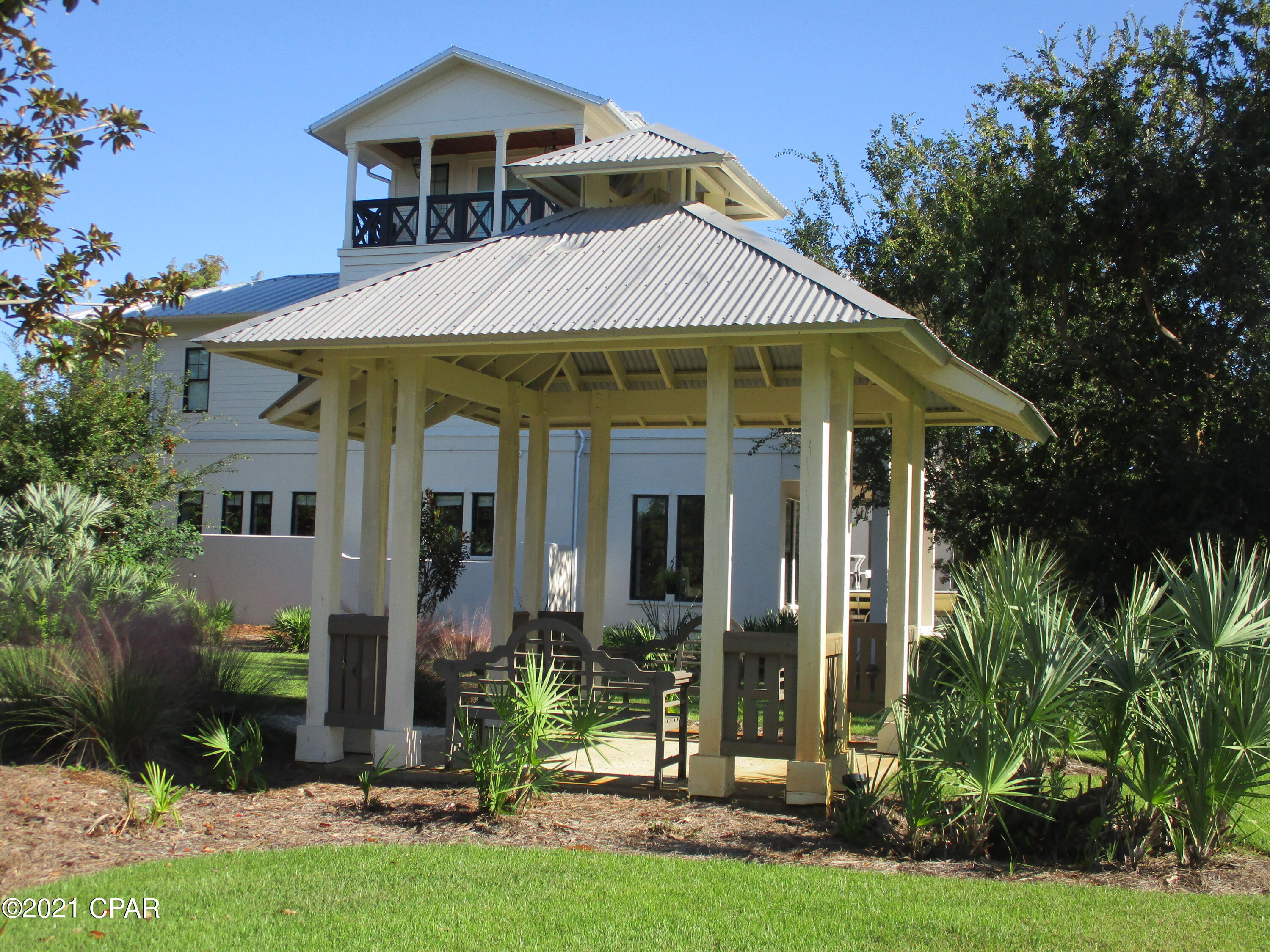 Martinique Phase III - Land