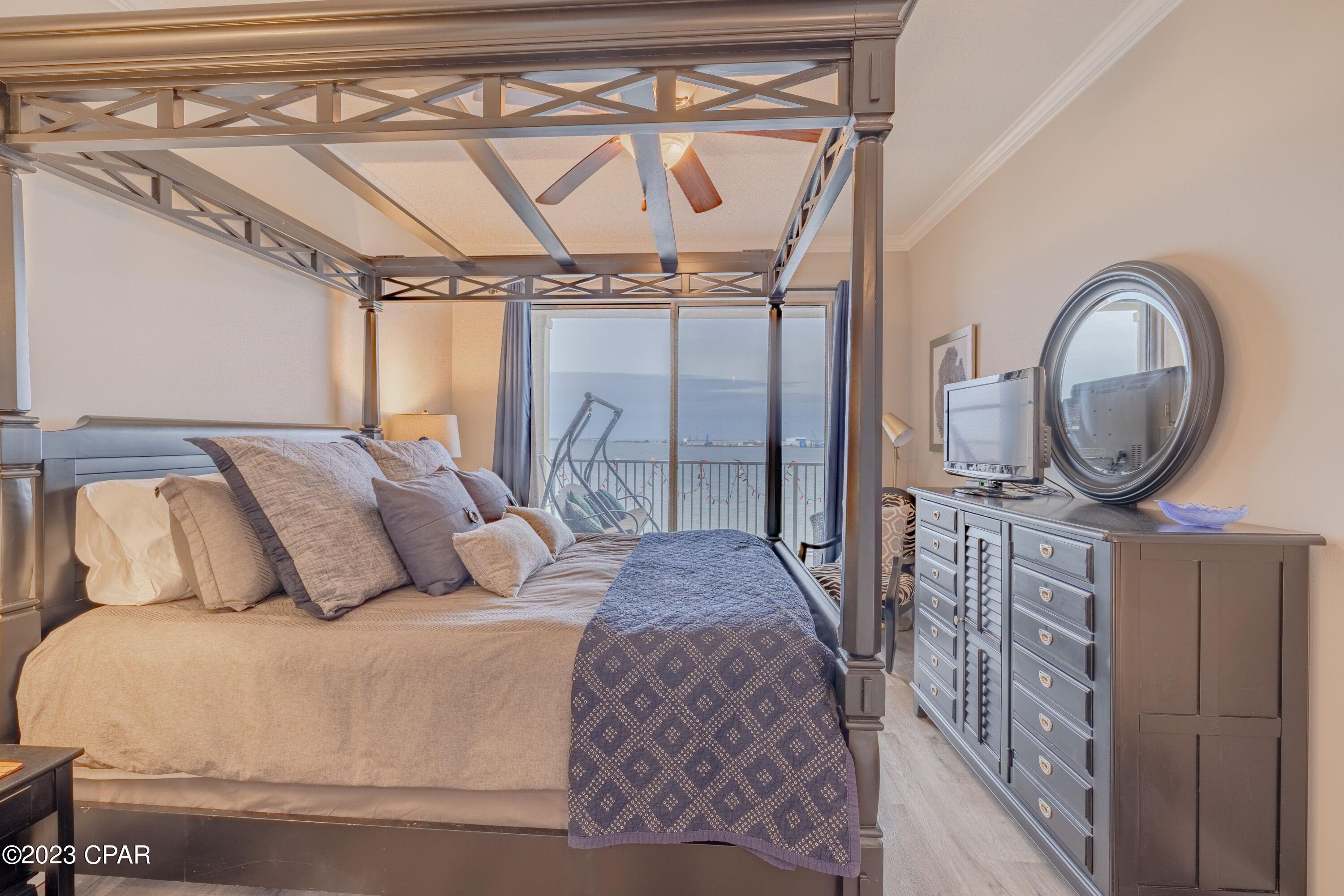 Magnolia Bay Club - Residential