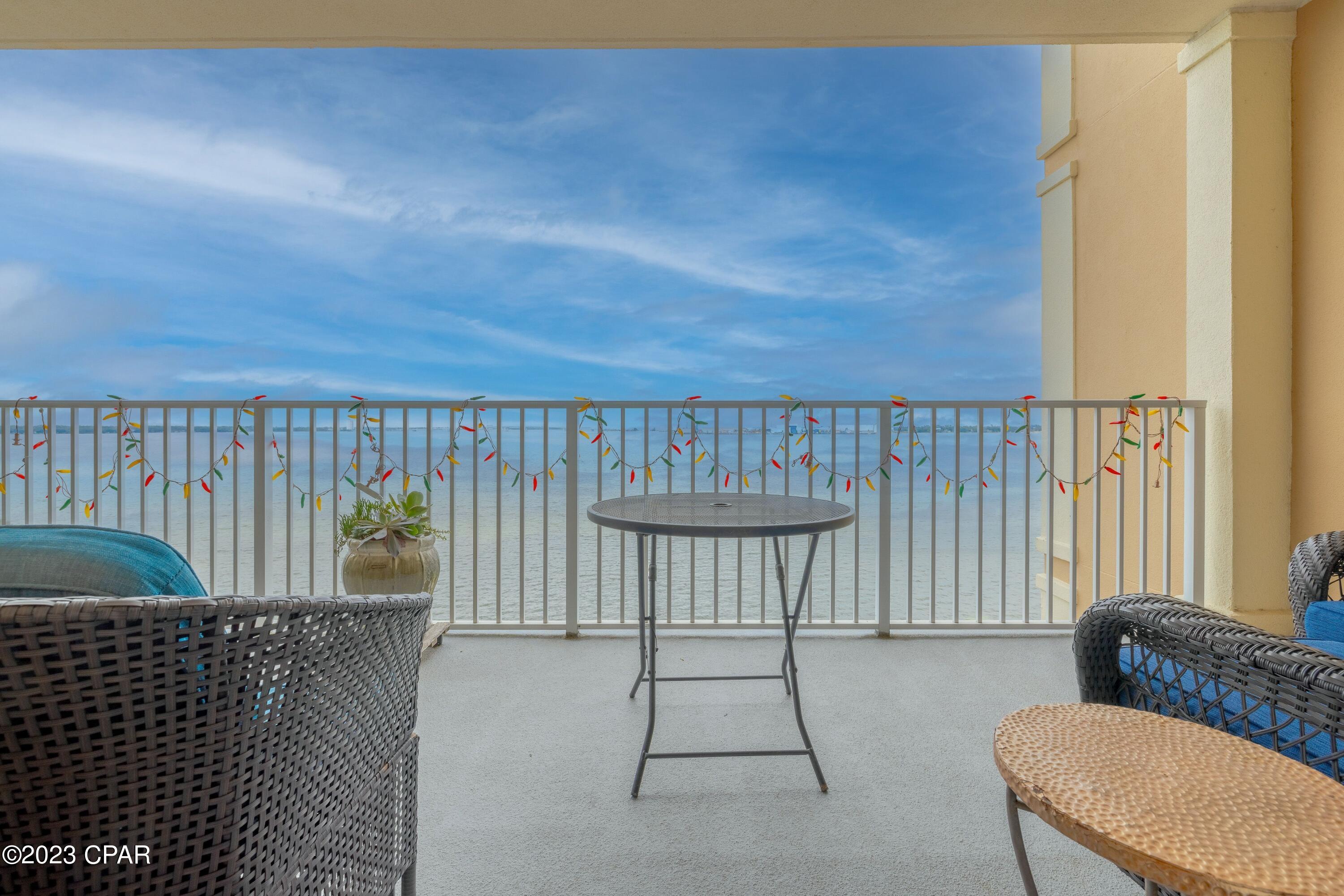 Magnolia Bay Club - Residential