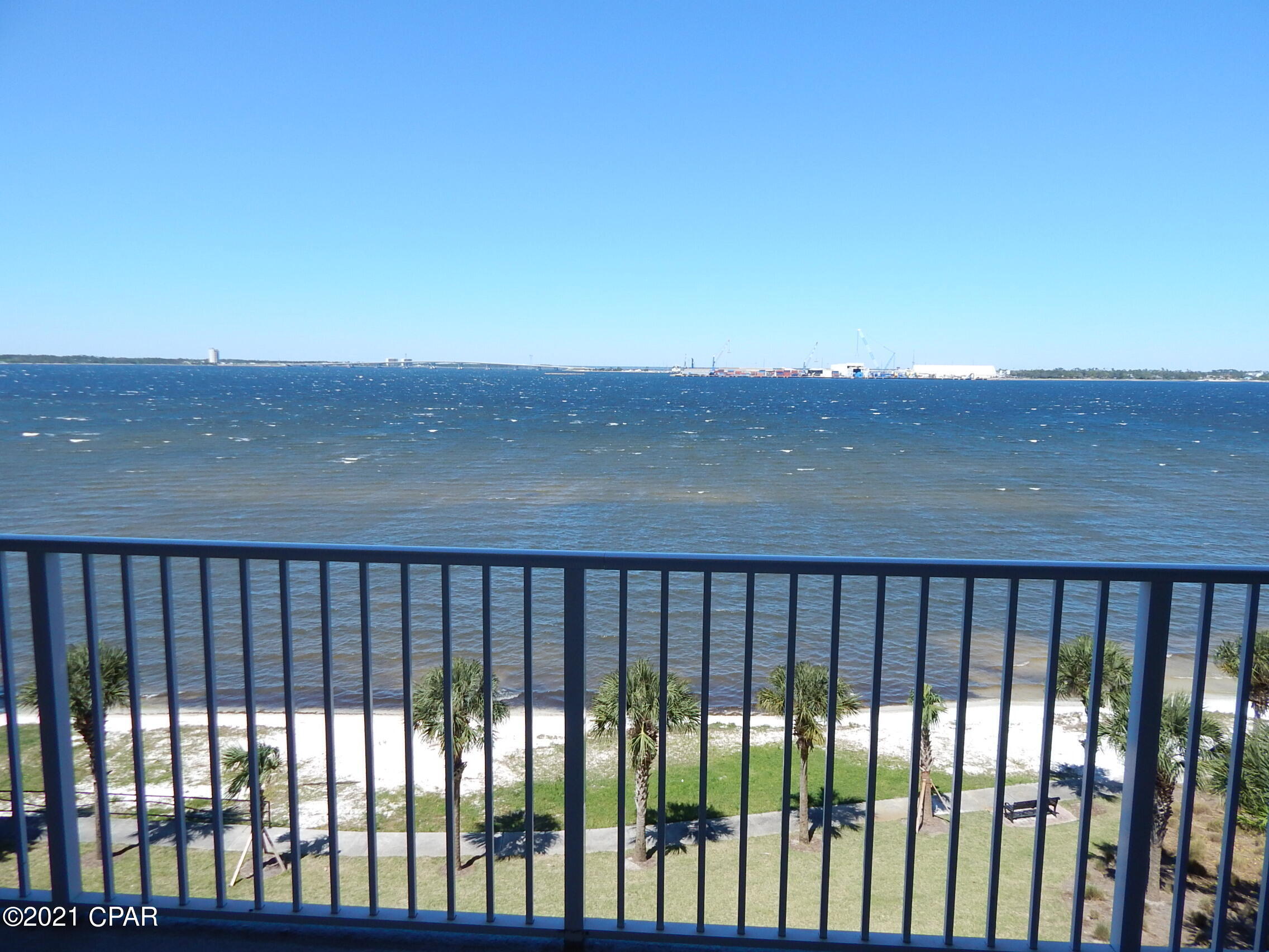 Magnolia Bay Club - Residential