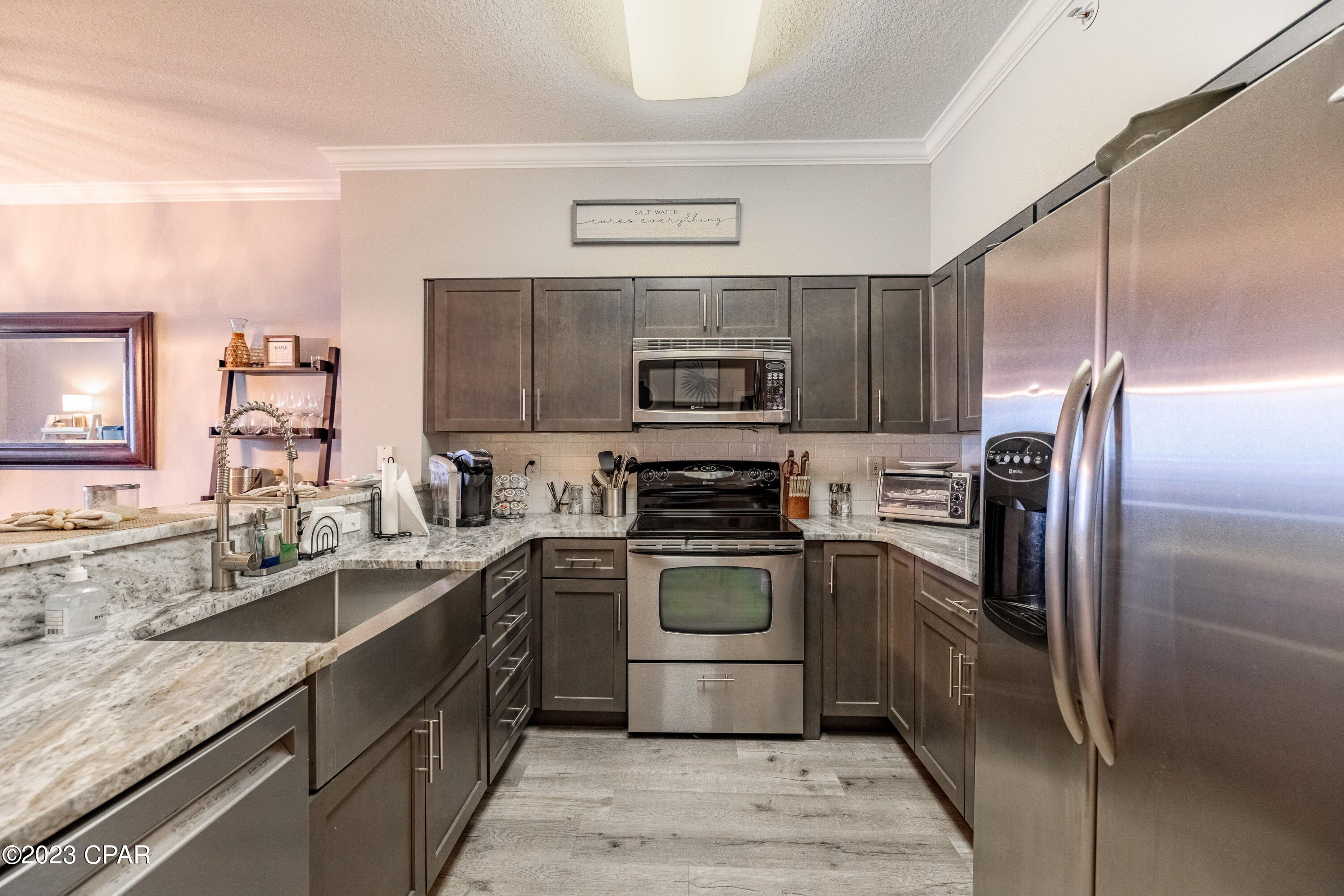 Magnolia Bay Club - Residential