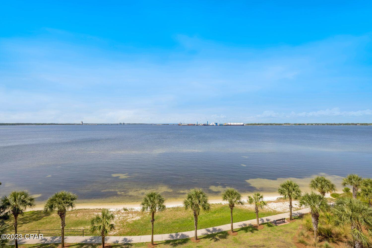 Magnolia Bay Club - Residential