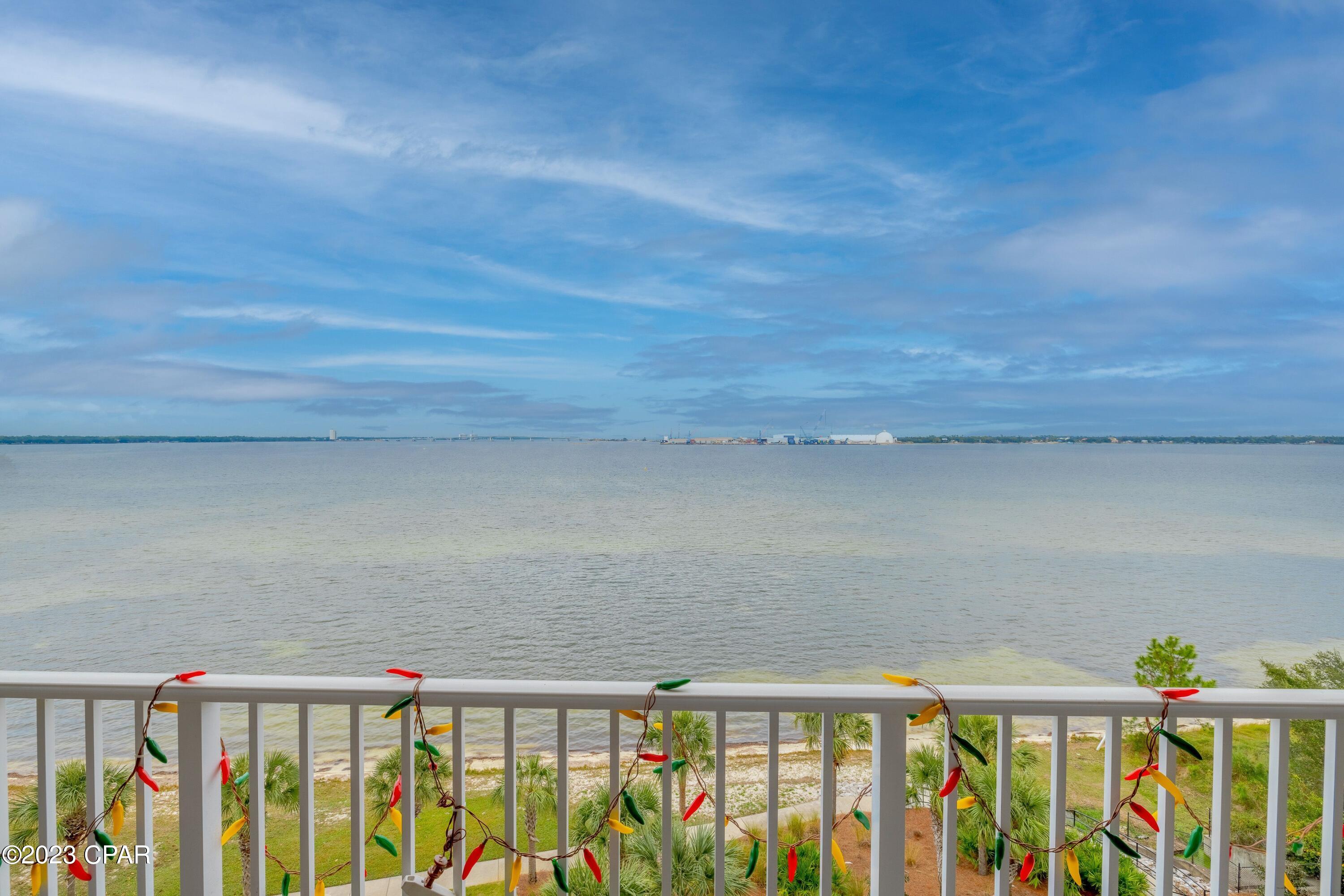 Magnolia Bay Club - Residential