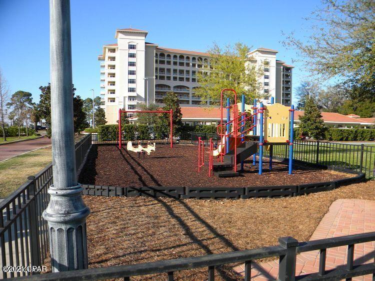 Magnolia Bay Club - Residential