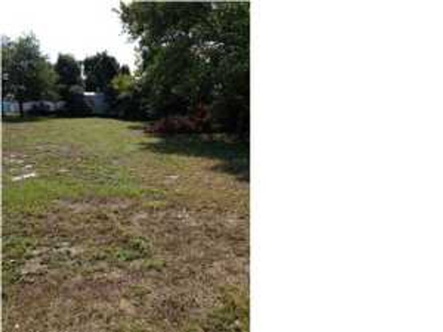 Laguna Beach lot. This home site is a short walk to the beach in this quiet beachy community with an old Florida feel. Water and electric are available and SEPTIC TANK IS ALREADY INSTALLED. It is ready for your little beach cottage. Pier park is only minutes away and the airport is just about 13 miles away. Don't miss this opportunity!