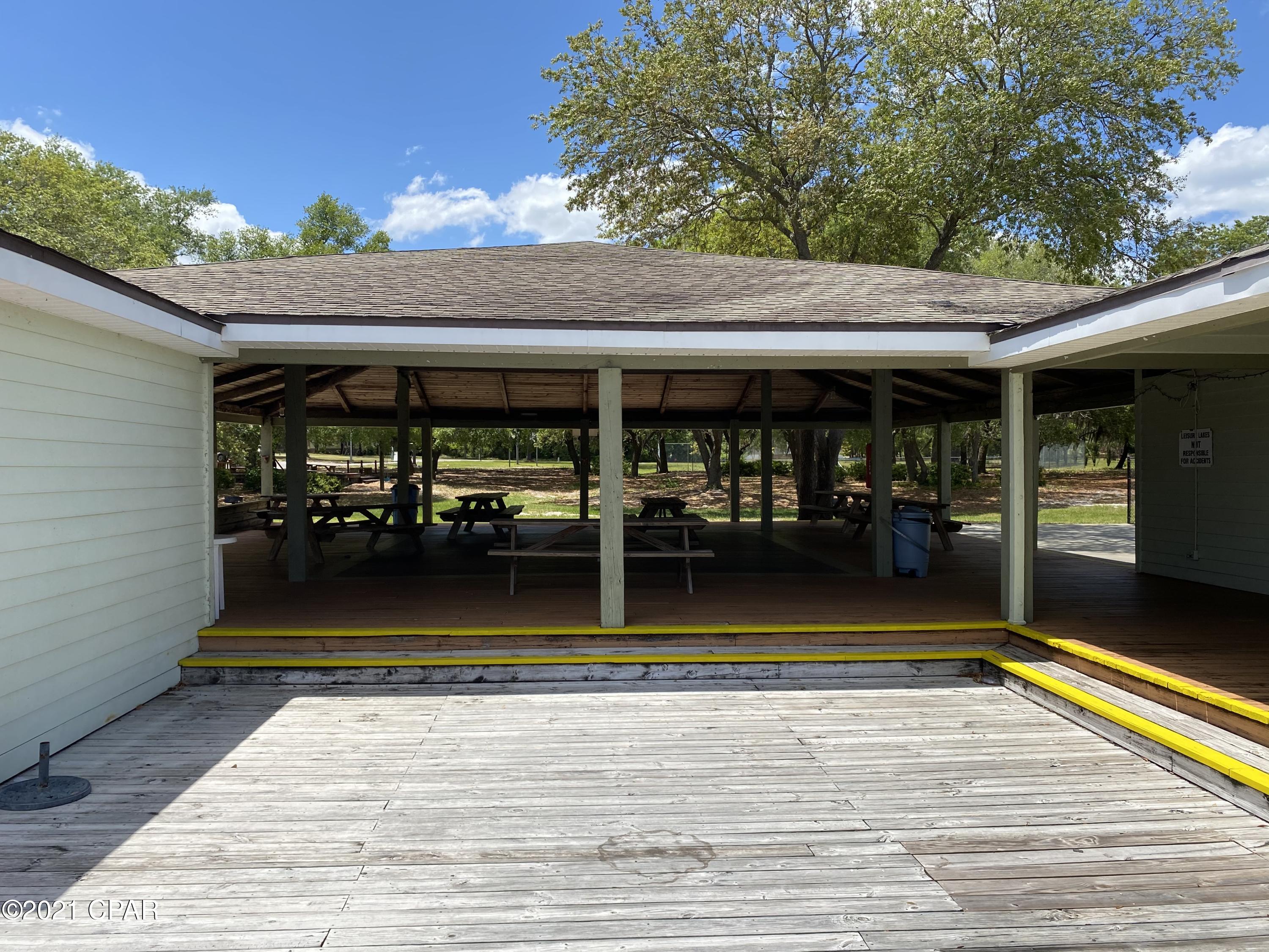 Leisure Lakes - Land