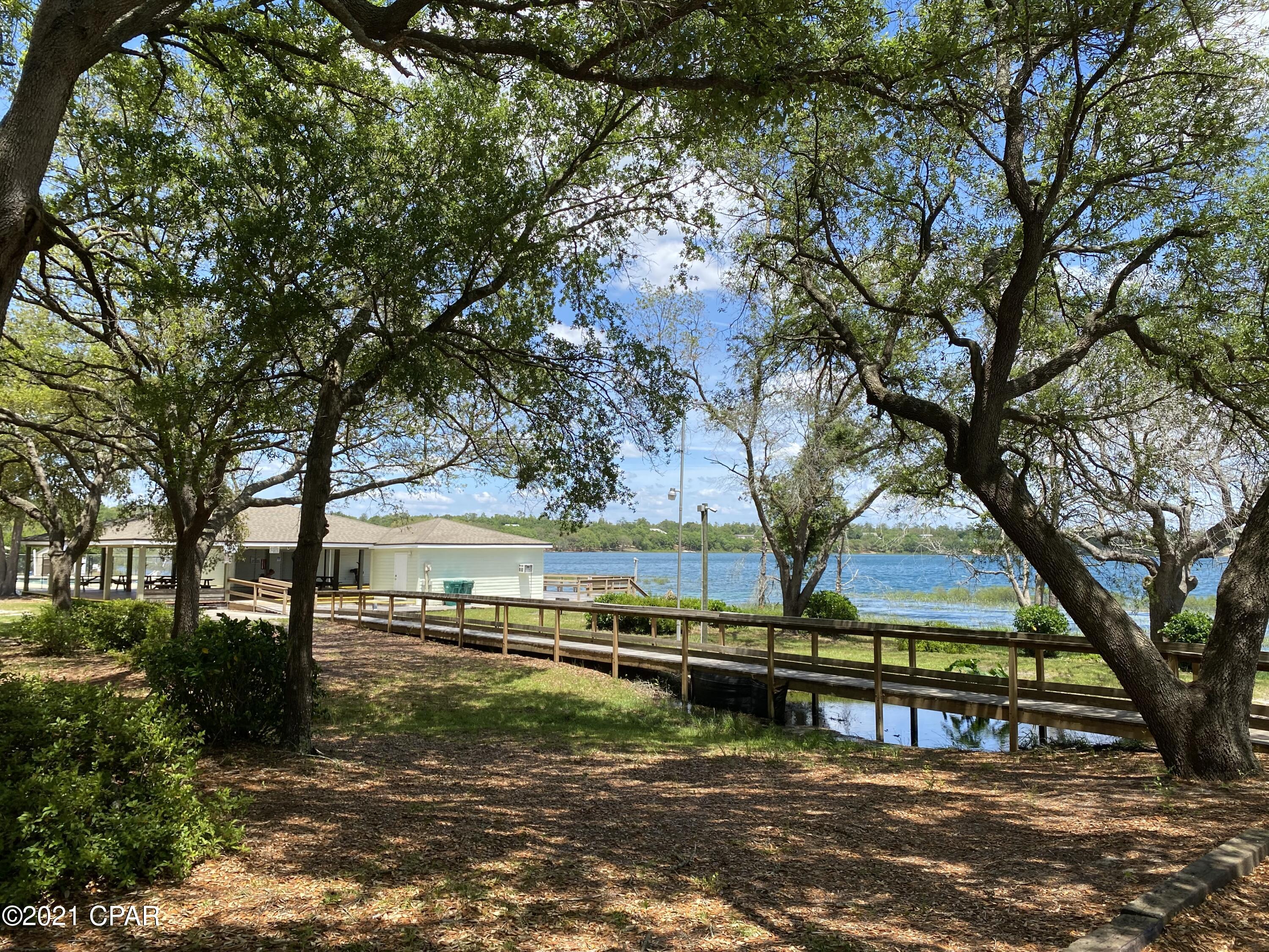 Leisure Lakes - Land