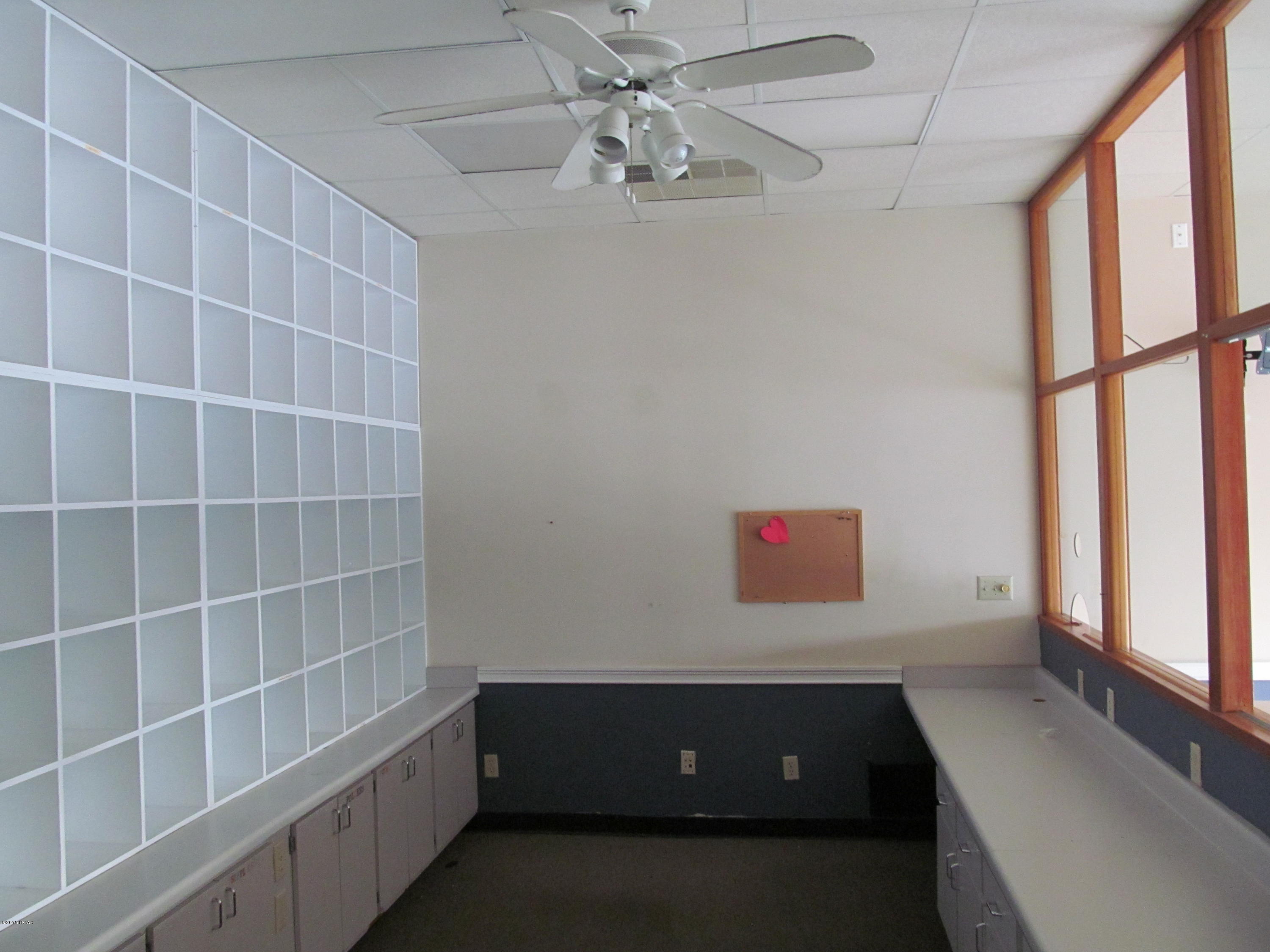 No Named Subdivision - Commercial Lease