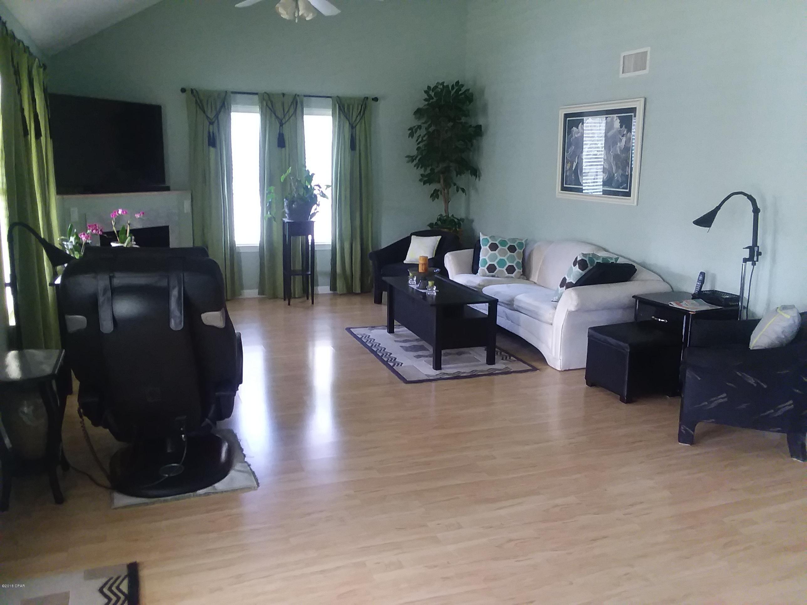 Leisure Lakes - Residential