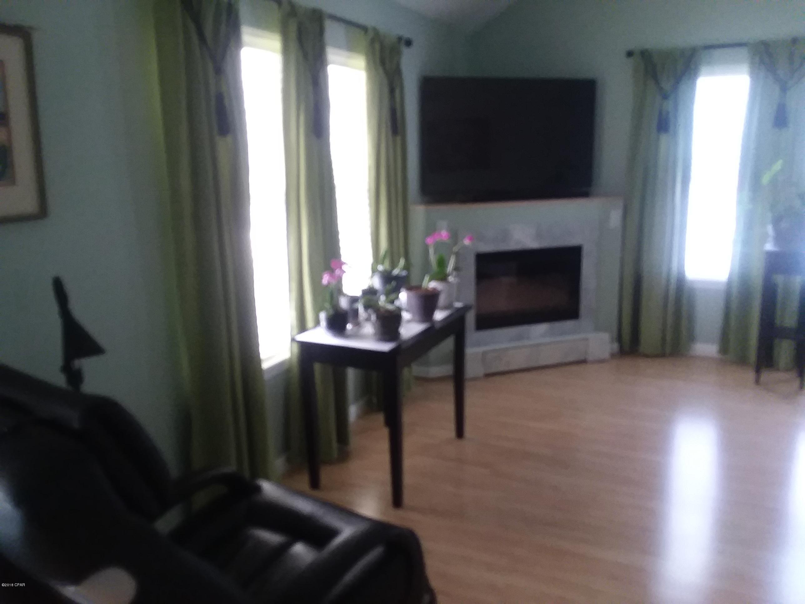 Leisure Lakes - Residential