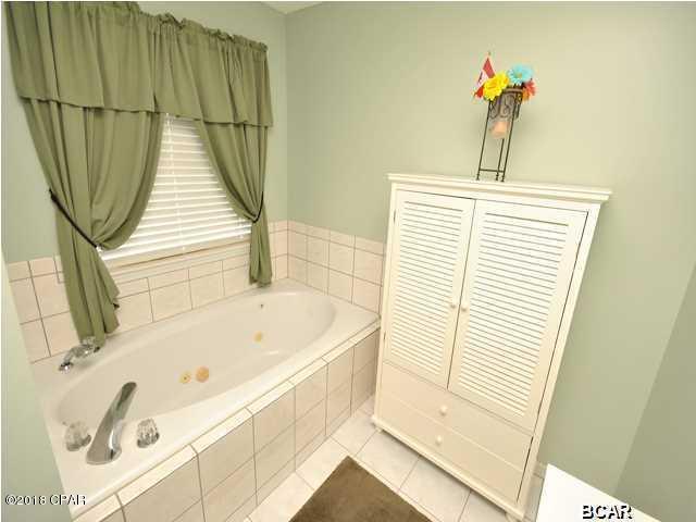 Leisure Lakes - Residential