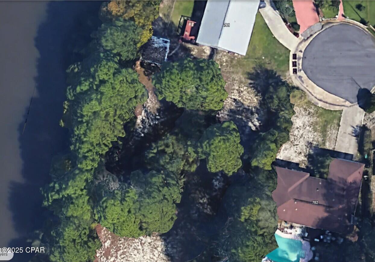 Towne & Country Lake Estates - Land