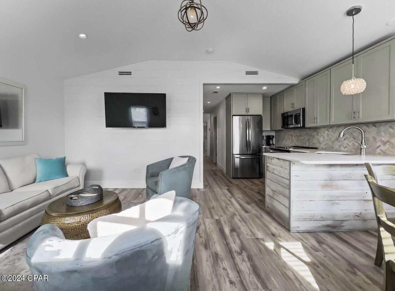 Kiska Beach 1st Add - Residential