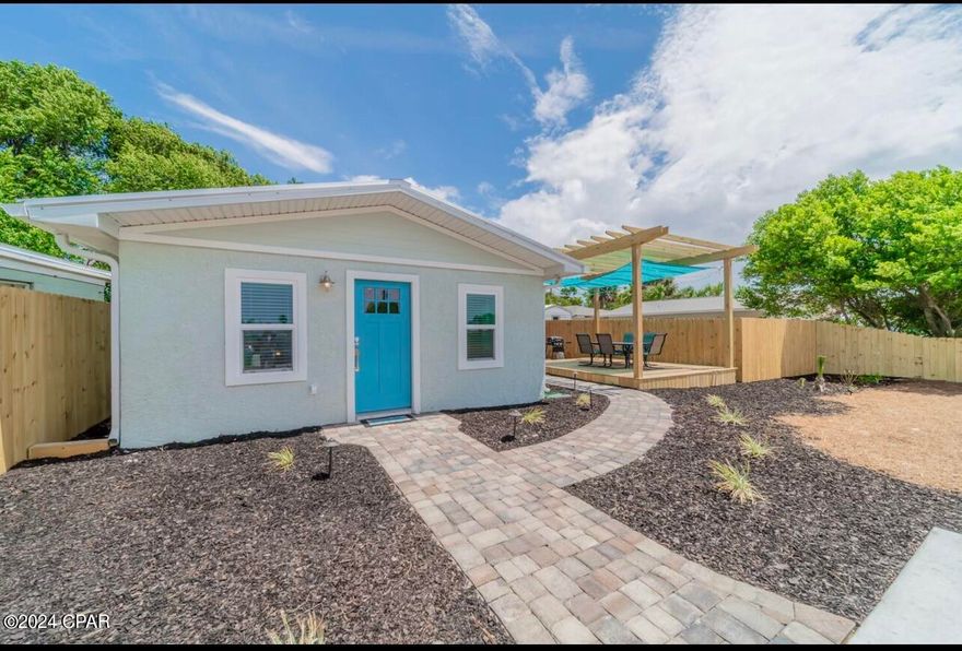 Charming 3-Bedroom Retreat with Stunning Views in Prime Location

Fully renovated in 2019, 3-bedroom, 2-bathroom residence offers a perfect blend of comfort and convenience in an ideal location. Whether you're seeking a relaxing getaway or a stylish base for your adventures, this property has it all.

The comfortable furnishings and modern decor create a warm and inviting atmosphere.

 The fully equipped kitchen features  appliances, ample counter space, and all the essentials for preparing meals. Whether you're cooking up a feast or brewing a morning coffee, you'll find everything you need.
Luxurious Bedrooms: The master suite includes a plush king-sized bed and an en-suite bathroom for added privacy and comfort. Two additional bedrooms offer cozy accommodations with plenty of storage and stylish decor.
Outdoor Oasis: Step outside to your private patio. It's the perfect spot for outdoor dining, relaxing with a book, or enjoying the serene views.
Prime Location: Situated in a sought-after neighborhood, you'll have easy access to local shops, dining, and attractions. Explore nearby parks, trails, and cultural hotspots, all just a short drive away.
Additional Amenities:

High-speed Wi-Fi
Flat-screen TV with streaming capabilities
Air conditioning and heating
On-site parking
Washer and dryer
Rental Potential: This property has proven to be a popular choice for short-term rentals, boasting a high occupancy rate and glowing guest reviews. It's a fantastic investment opportunity with the potential for strong rental income.
This house is situated on the back left hand corner of an oversized lot with plenty of room for a multi level structure  adding gulf views as well as room for a pool! 

Don't miss out on this exceptional property! Contact us today to schedule a viewing and discover all that this beautiful retreat has to offer.