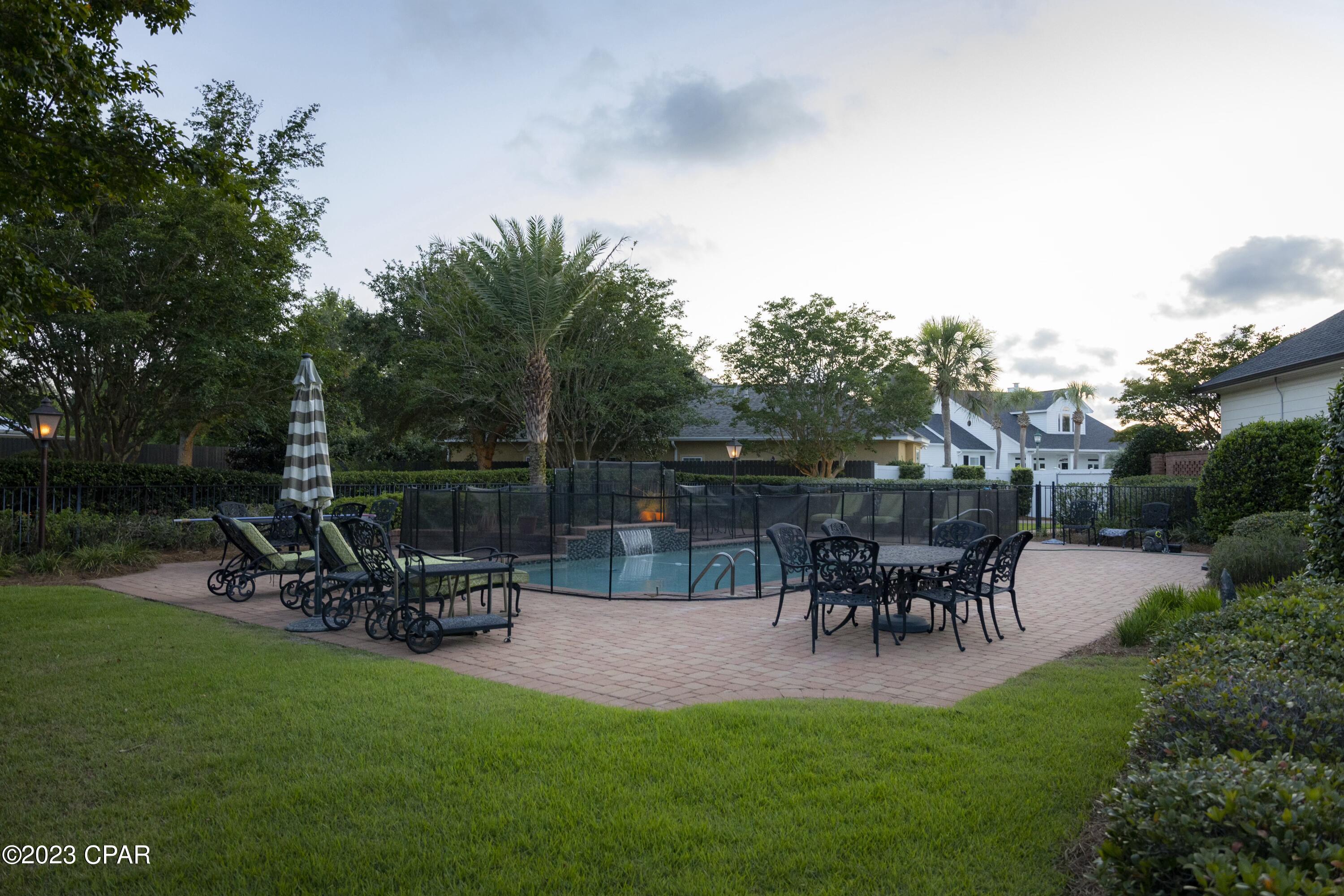 Queensberry Ltd At Bay Point - Residential