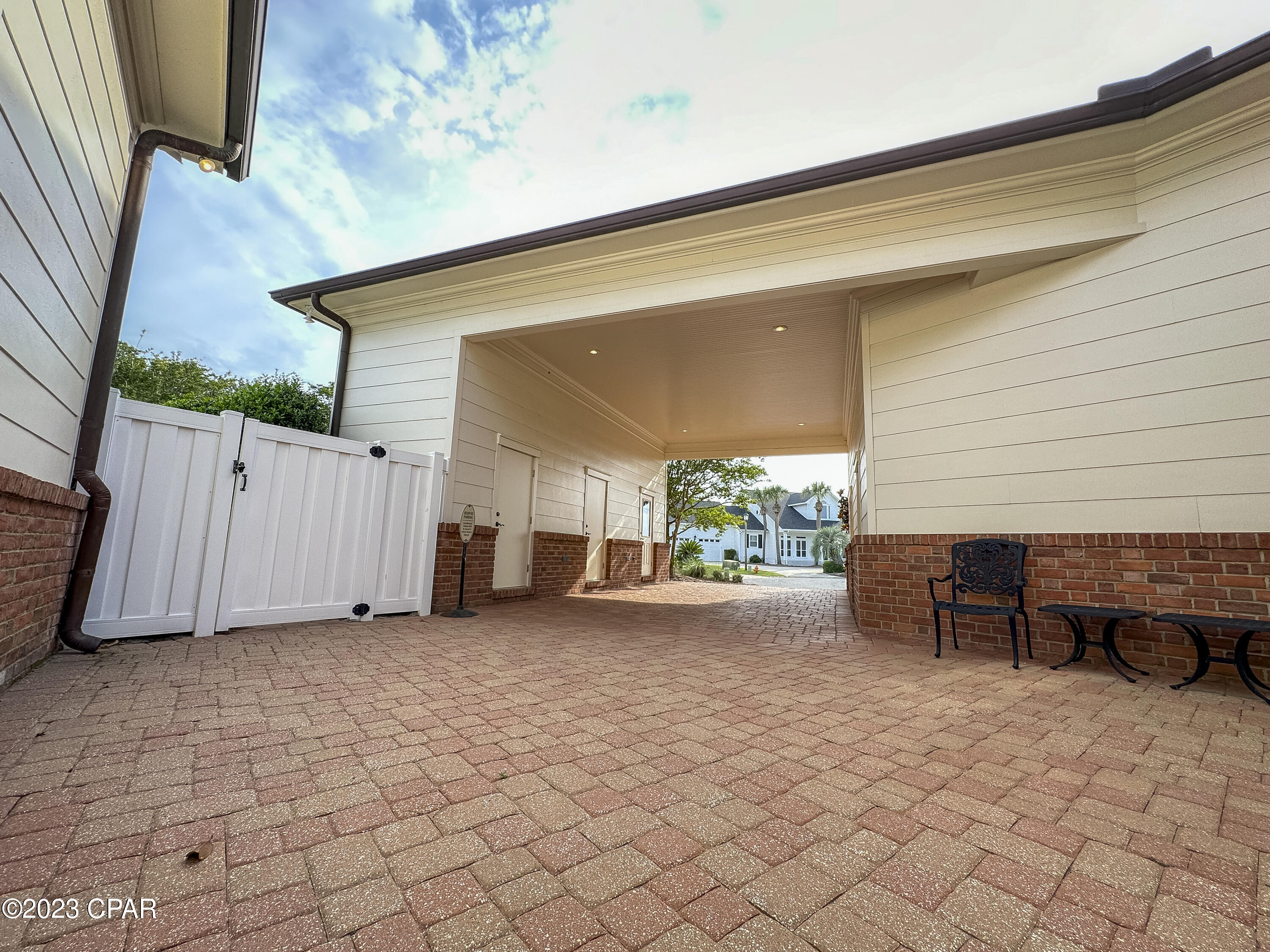 Queensberry Ltd At Bay Point - Residential