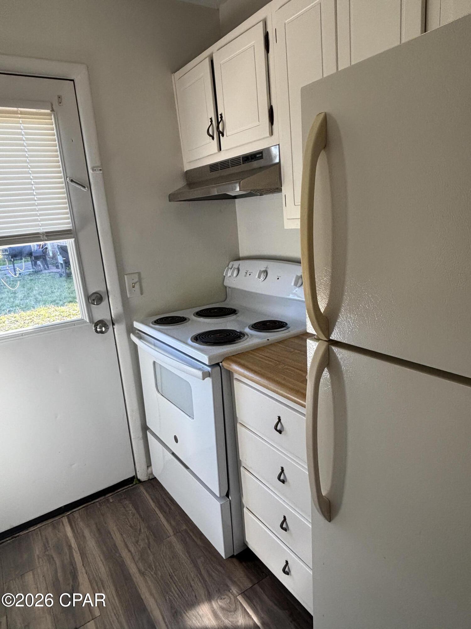 [No Recorded Subdiv] - Residential Lease