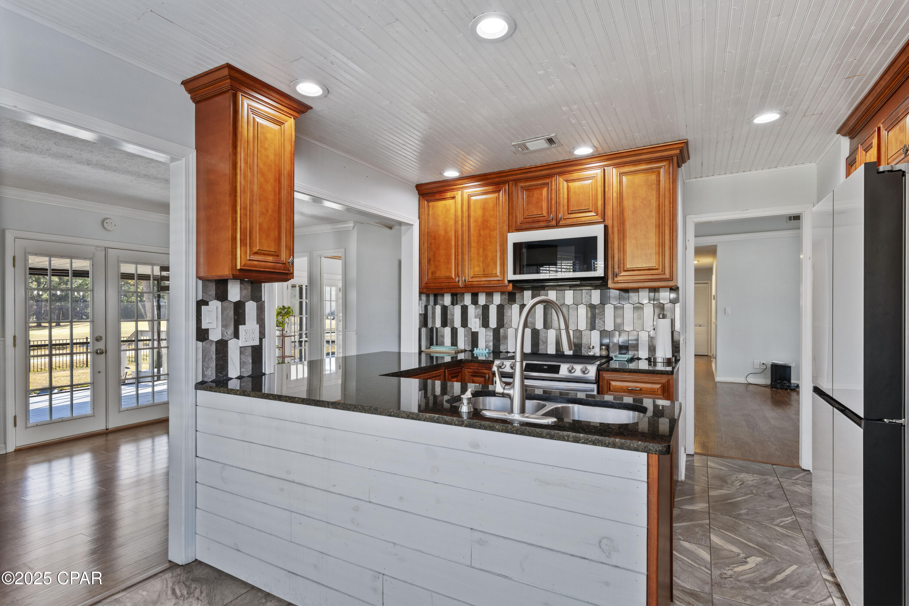 Colony Club - Residential