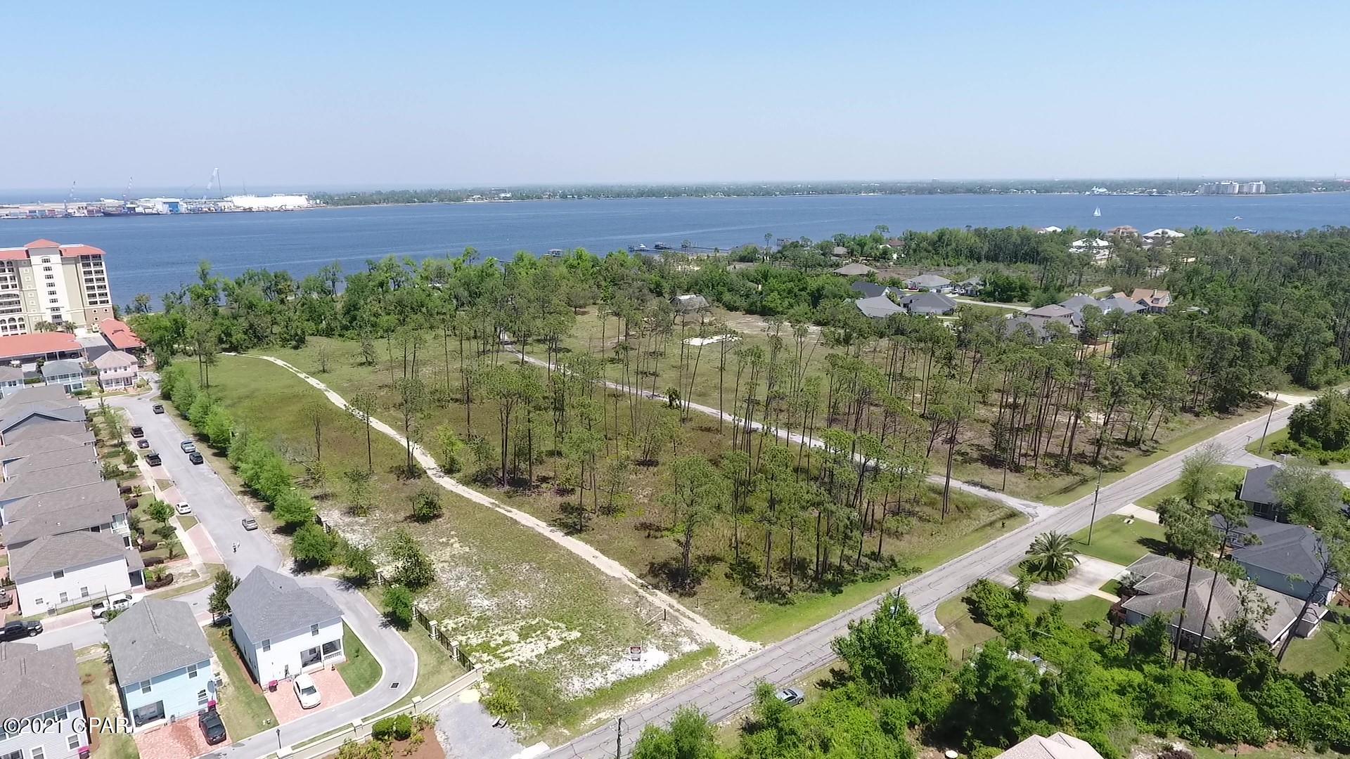 [No Recorded Subdiv] - Land