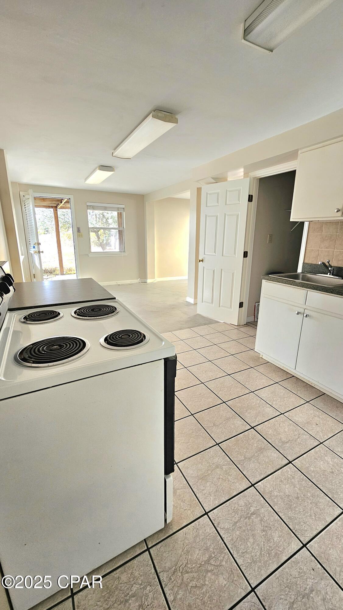 Kiska Beach - Residential