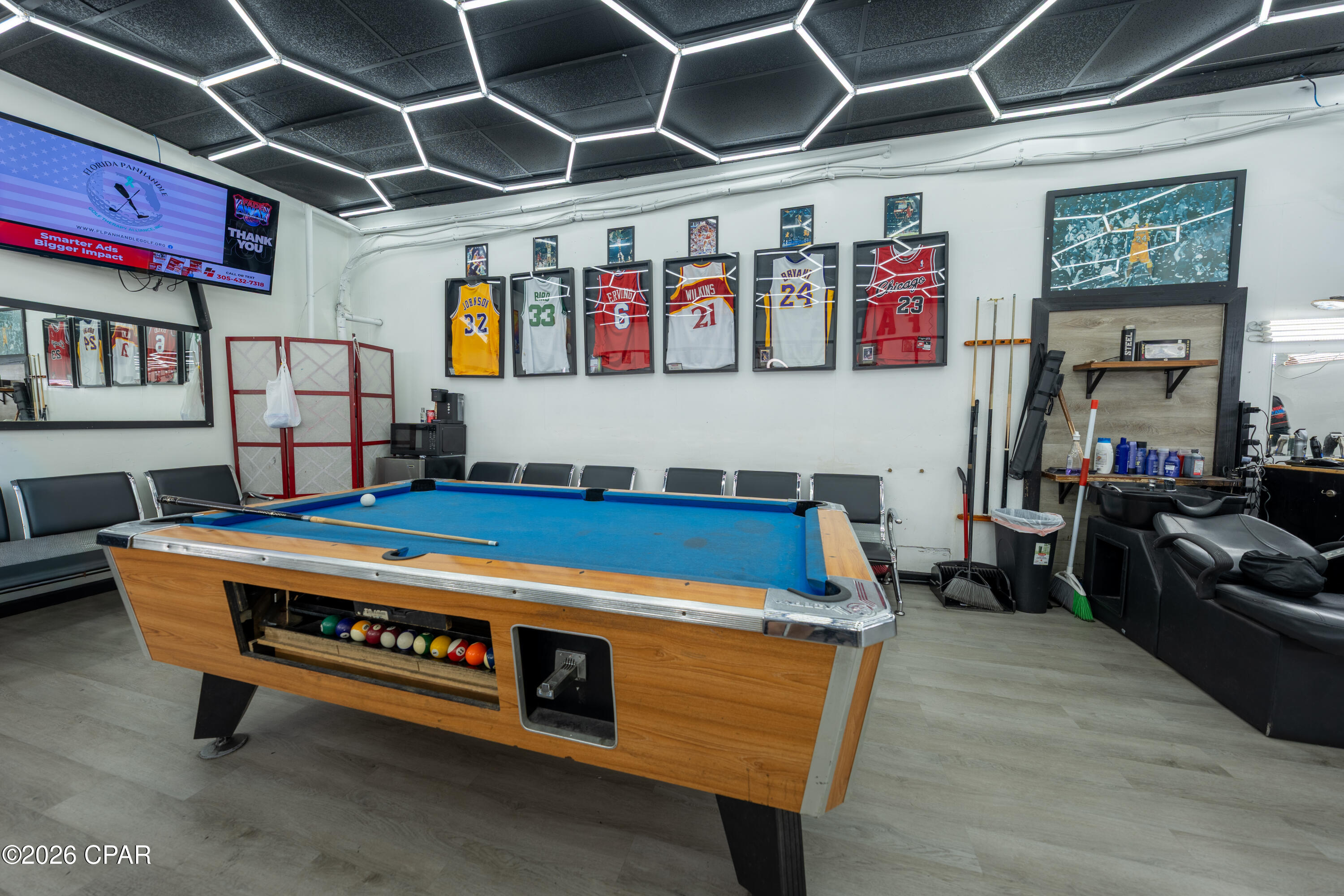 [No Recorded Subdiv] - Commercial Sale