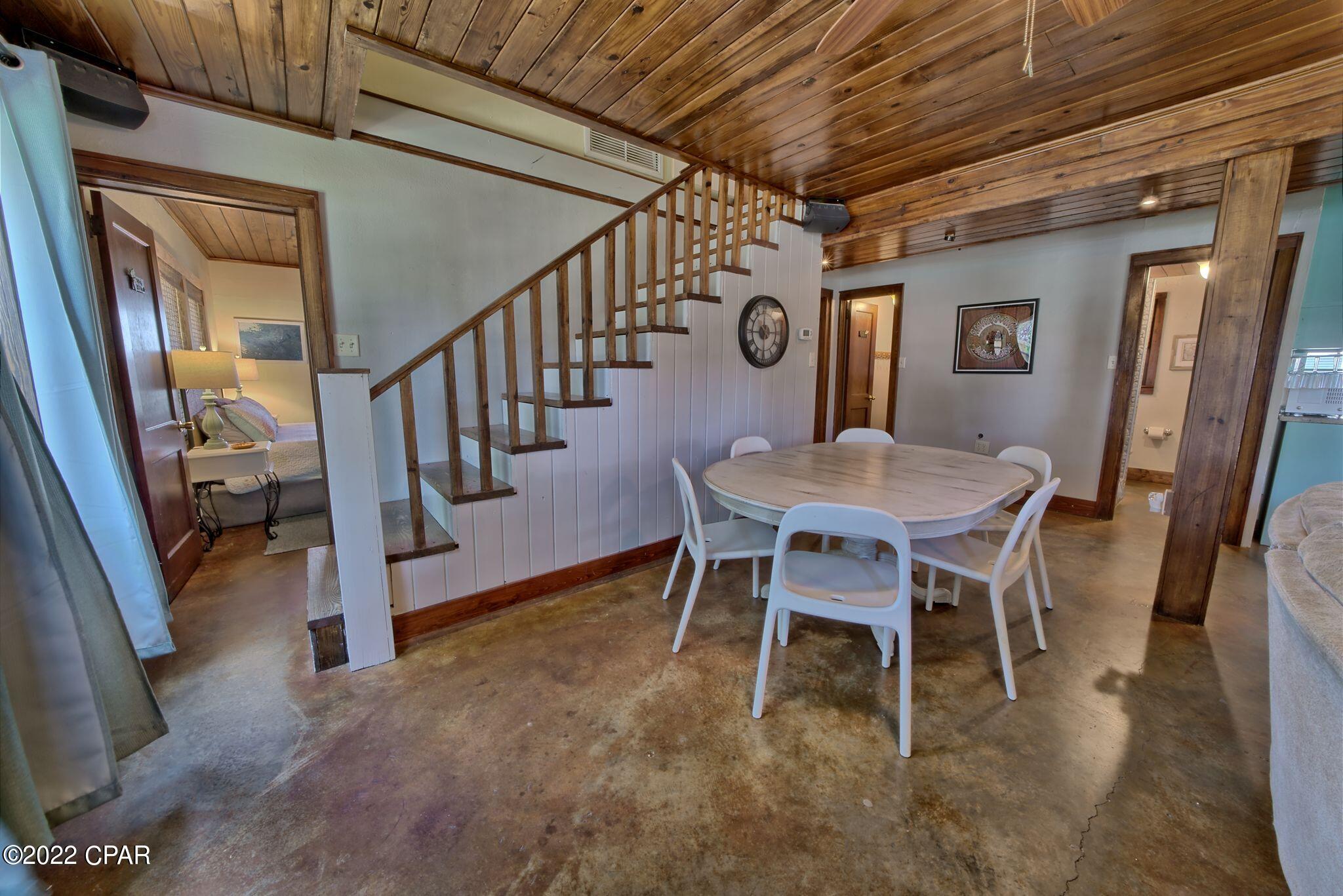 Laguna Beach Estates 1st Add - Residential