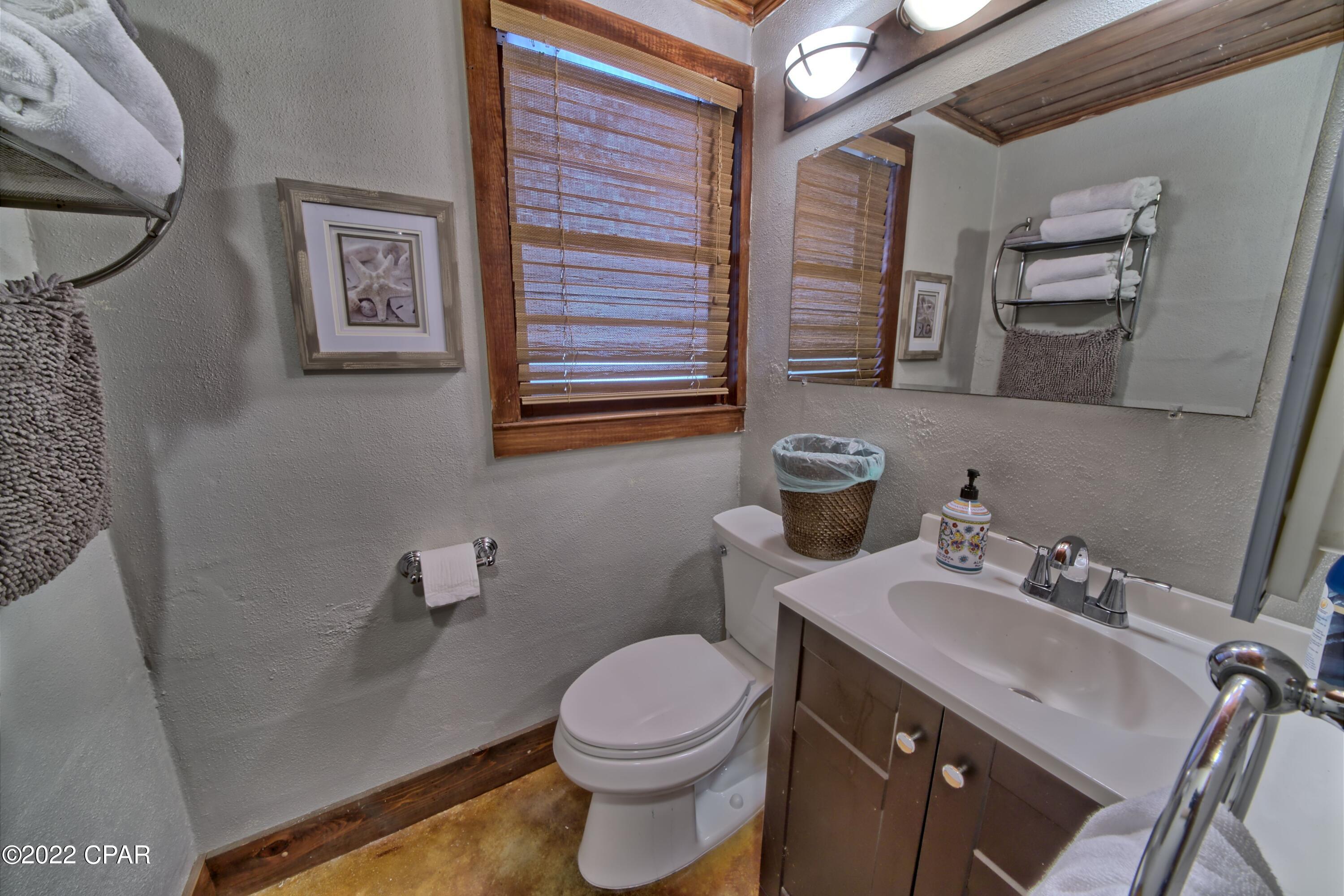 Laguna Beach Estates 1st Add - Residential