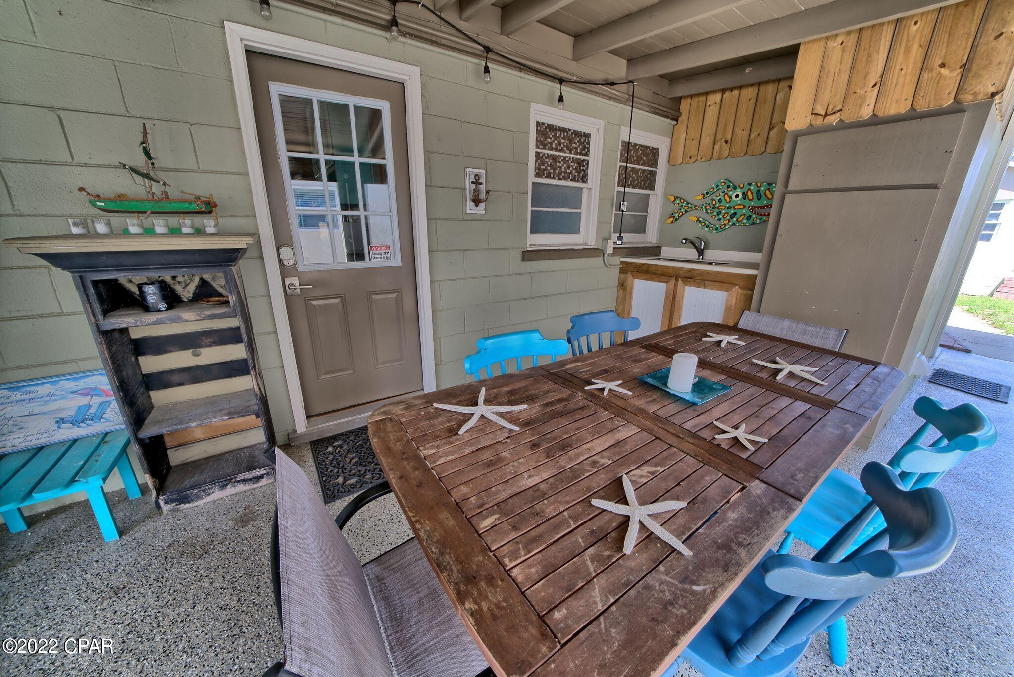 Laguna Beach Estates 1st Add - Residential