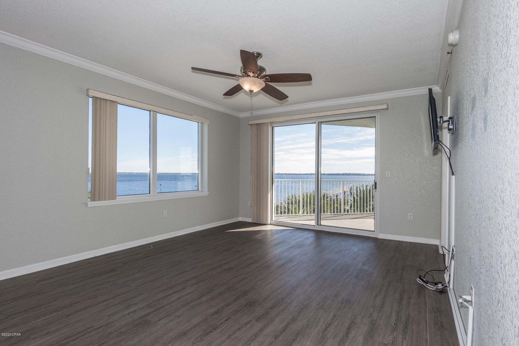 Hibiscus By The Bay - Residential