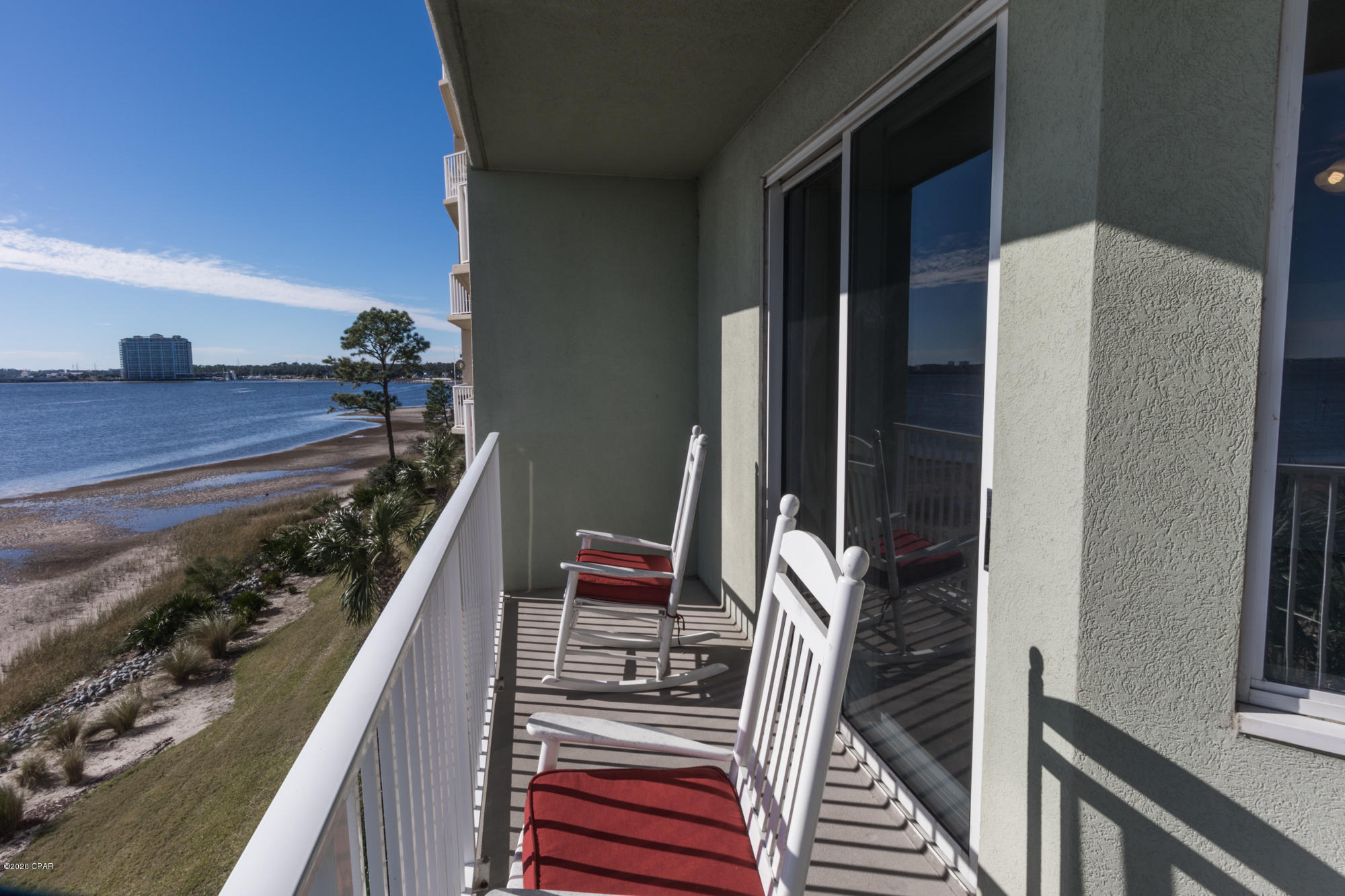 Hibiscus By The Bay - Residential