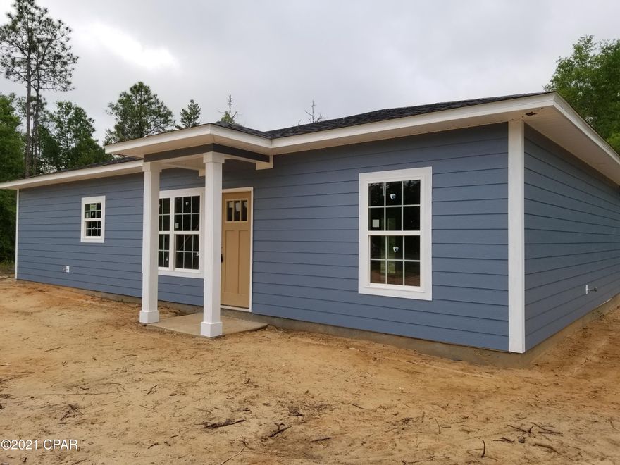 'CURRENTLY UNDER CONTRACT, SELLER ACCEPTING BACKUP OFFERS'See updated construction photos! New construction under way in Sunny Hills, just off Shenandoah Boulevard. Plans call for 3 bedrooms, 2  full bathrooms, white kitchen cabinets, granite counter tops, stainless steel appliances, luxury vinyl plank flooring laundry room, covered front porch, 9 foot ceilings throughout, and a 10x12 open back deck to enjoy the surrounding woods. Two closets in the master bedroom, and has a split bedroom plan. It has white vinyl low-E double pane windows, sliding glass doors, high efficiency heat and air, total electric, concrete Hardi planks, craftsman style front door, covered front porch, foam insulation in the roof rafters, concrete slab on a flat lot. More photos will come as construction proceeds.