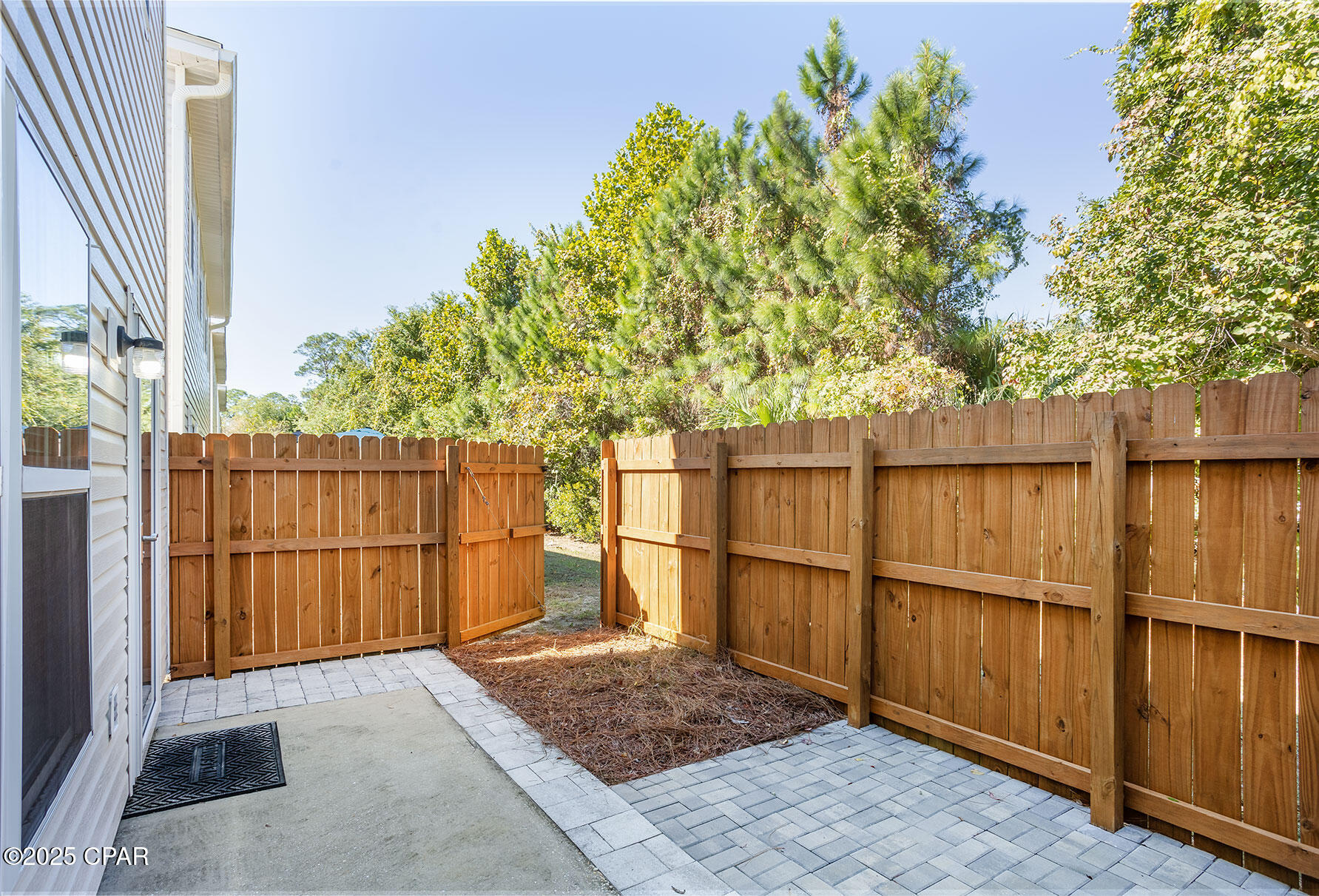 Banyan Beach - Residential