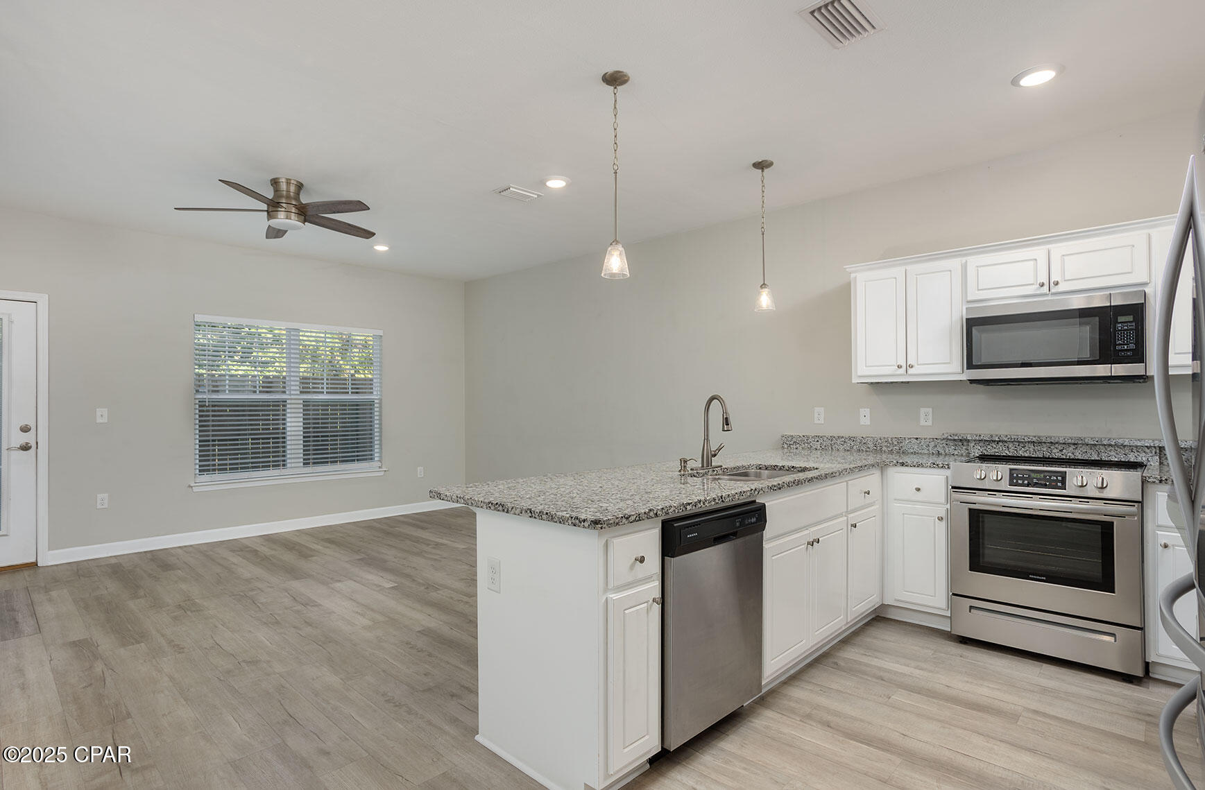 Banyan Beach - Residential