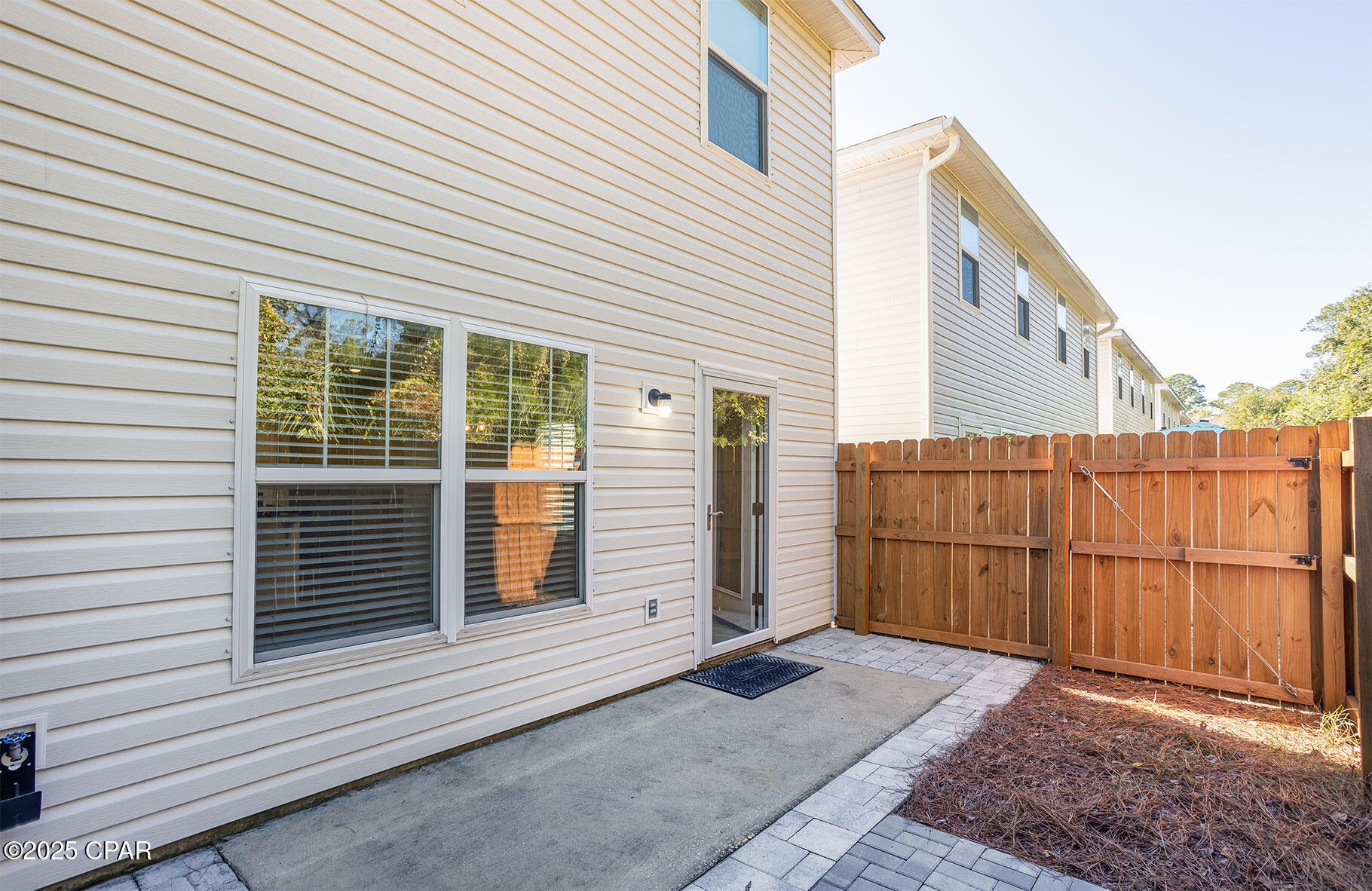 Banyan Beach - Residential