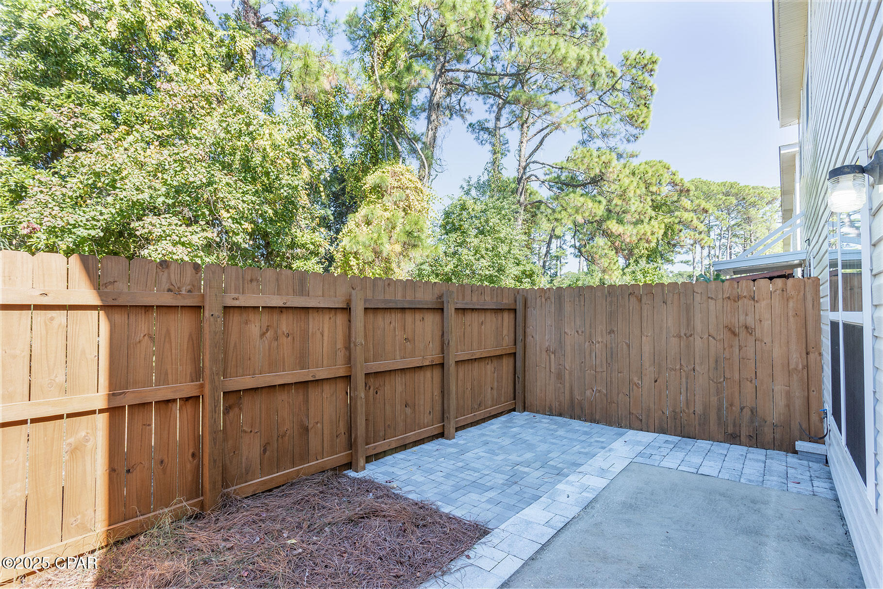 Banyan Beach - Residential