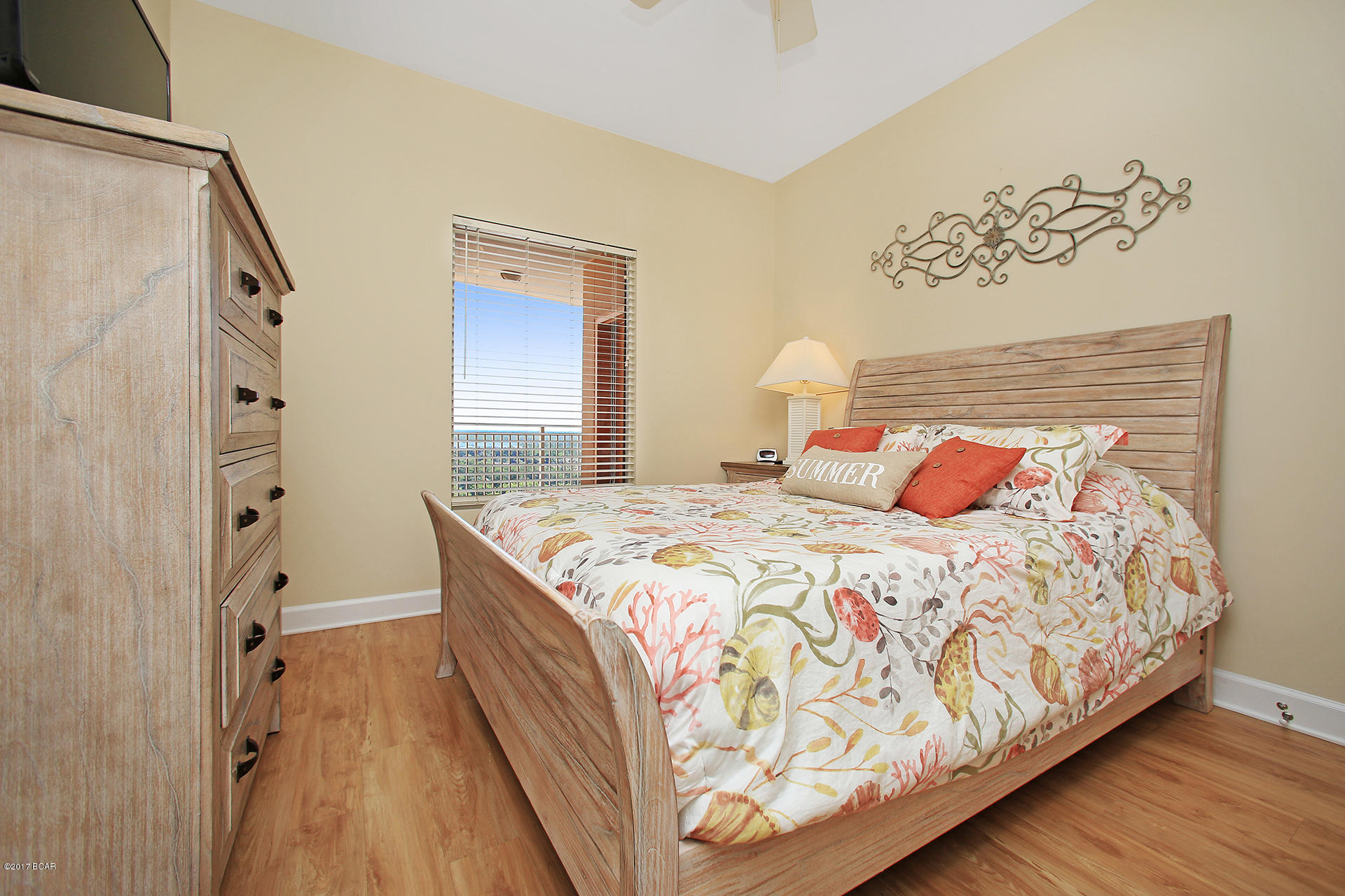 Splash Condo - Residential