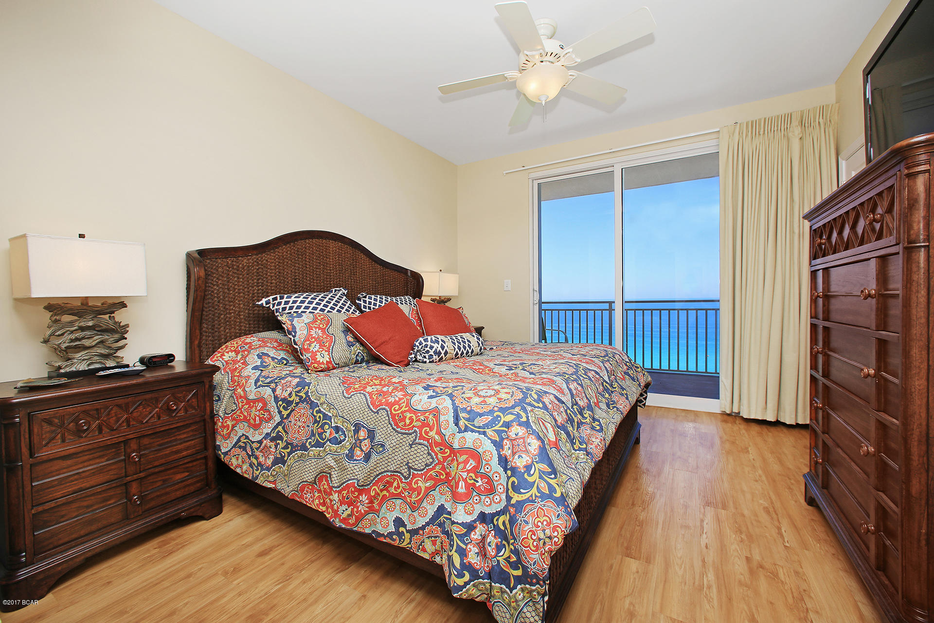 Splash Condo - Residential