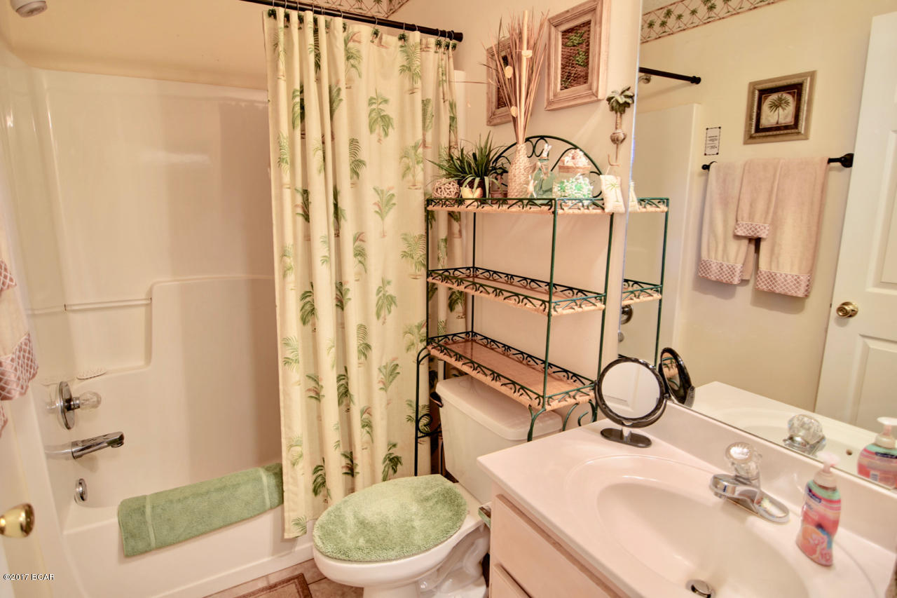 Beachside Villas Condo - Residential