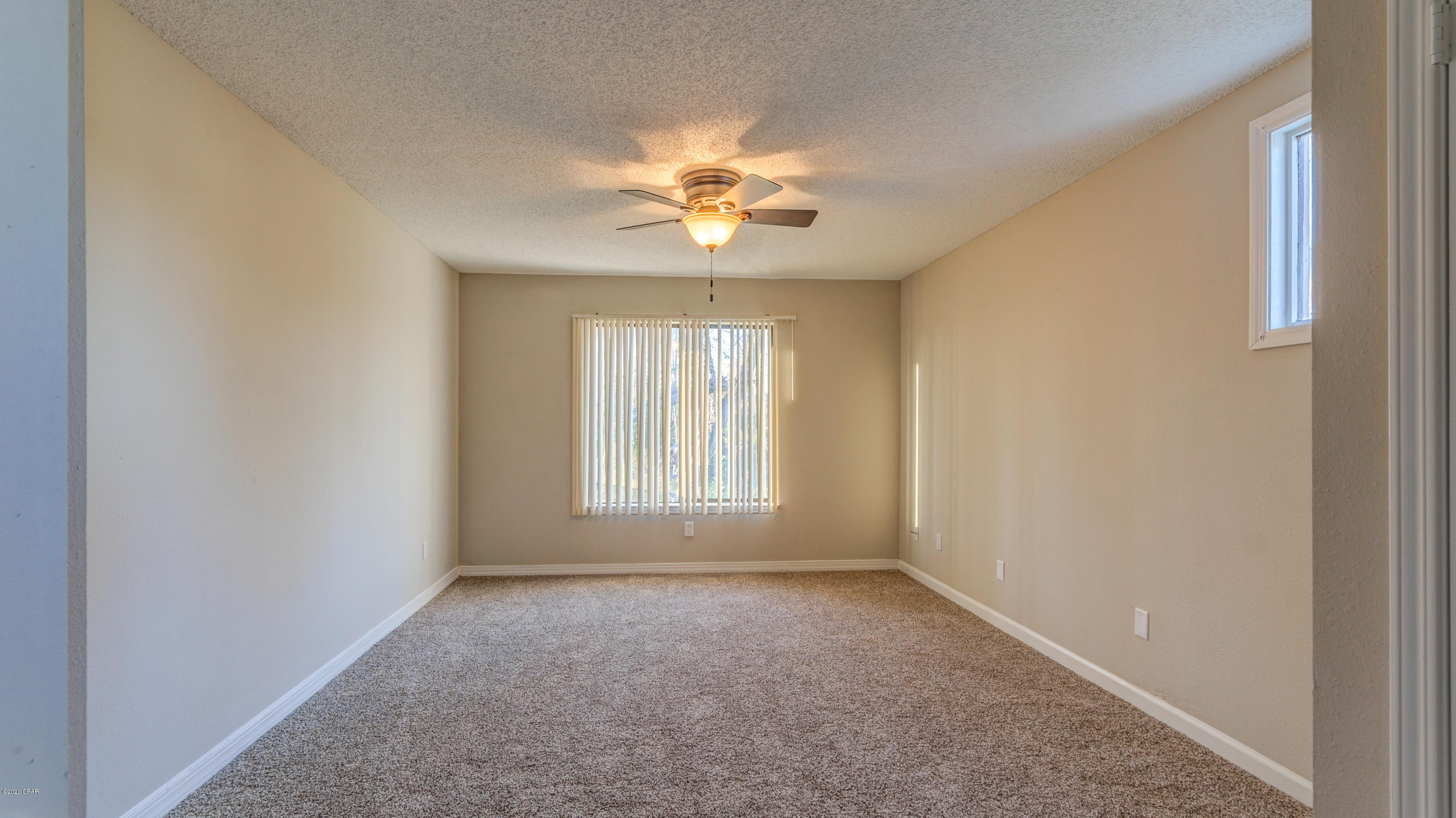 Shadow Bay Unt 3 & 4 - Residential