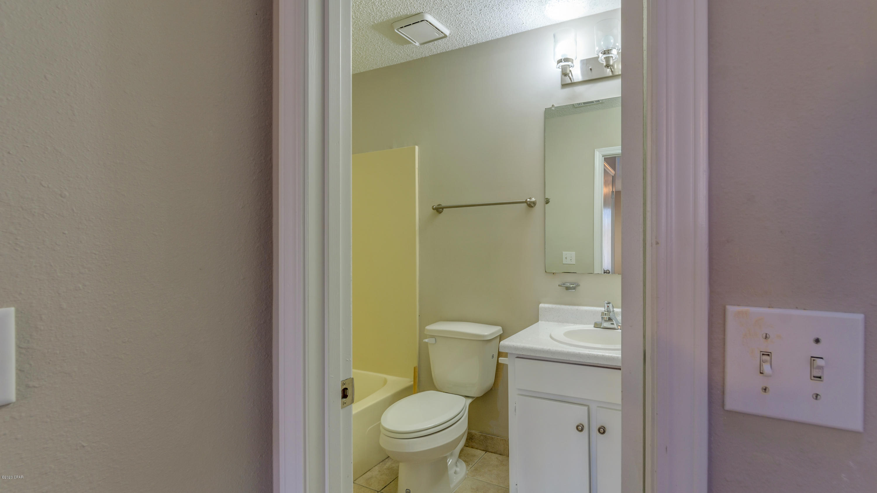 Shadow Bay Unt 3 & 4 - Residential