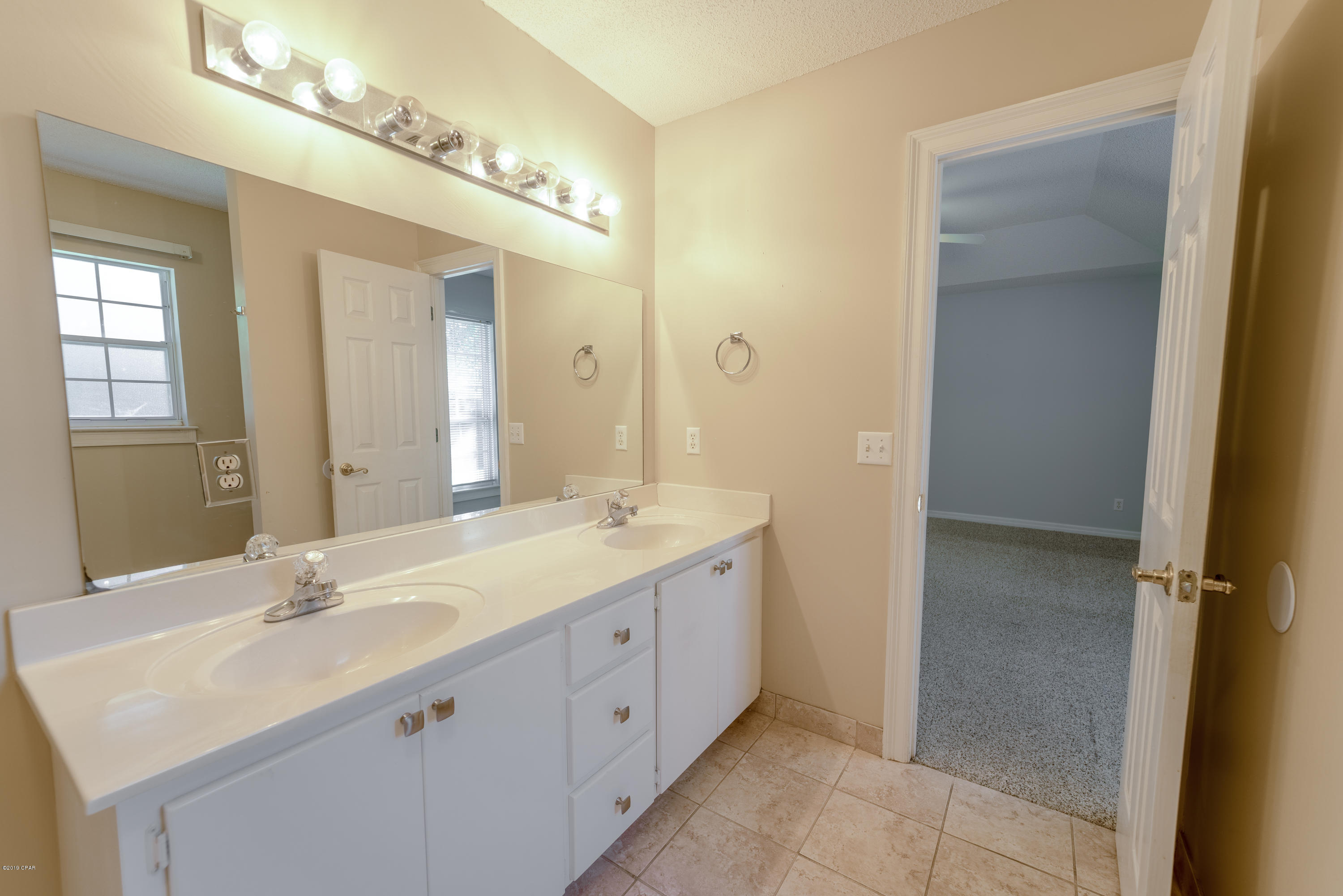 Colony Club - Residential