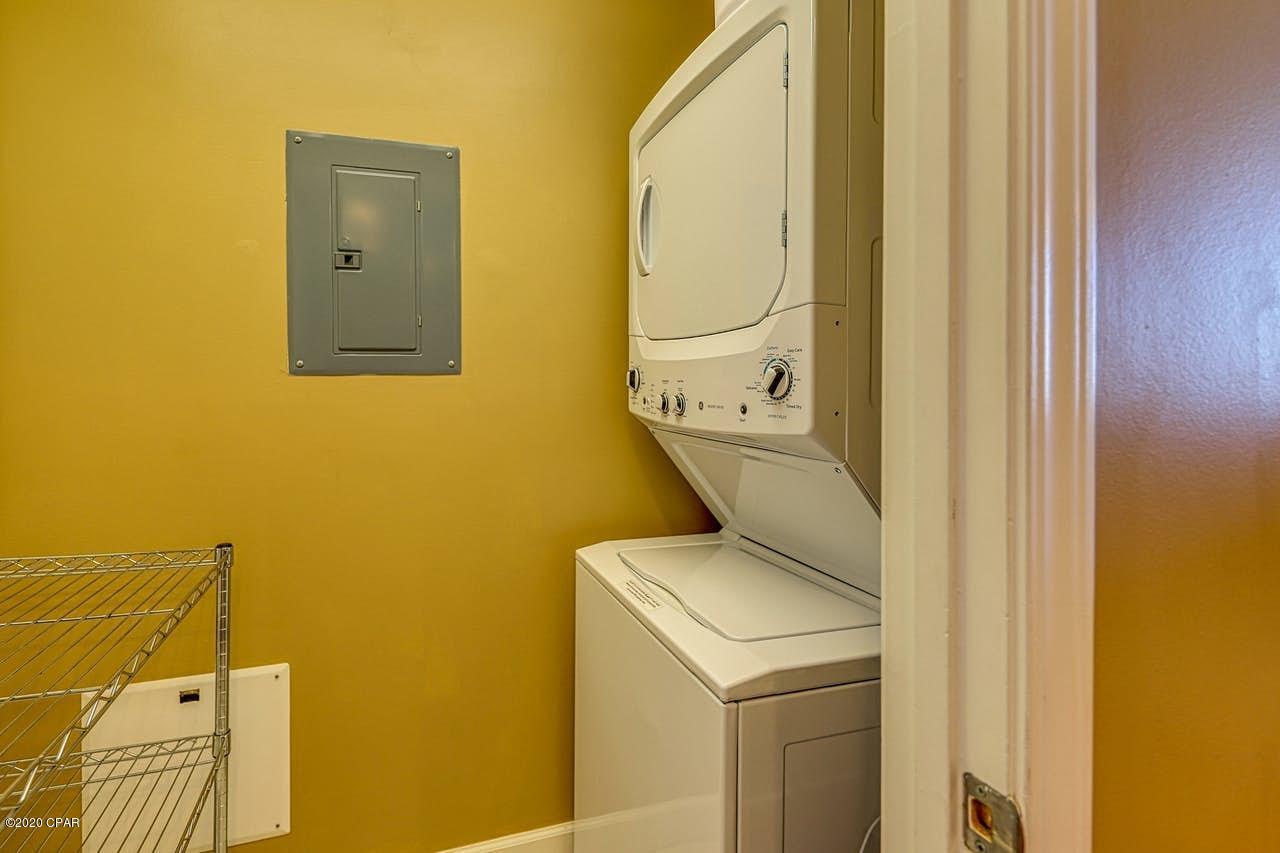 Splash Condo - Residential