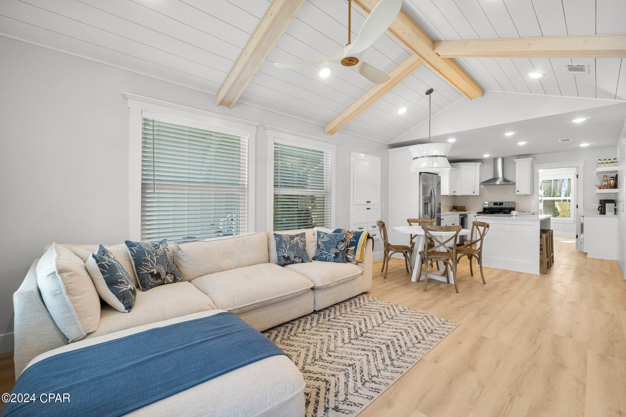 Venture Out Travel Trail - Residential