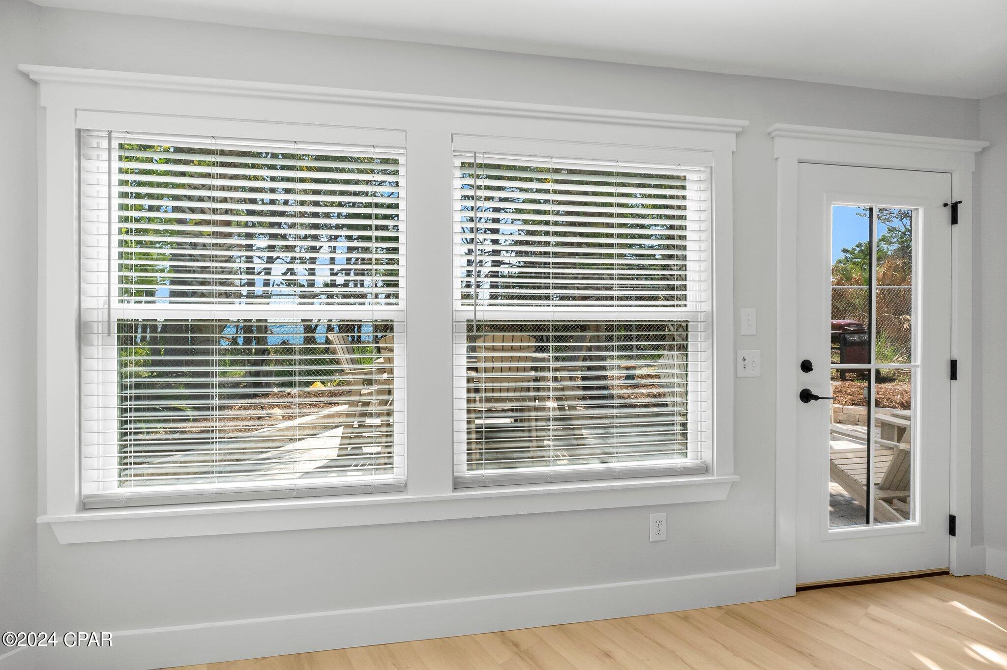 Venture Out Travel Trail - Residential