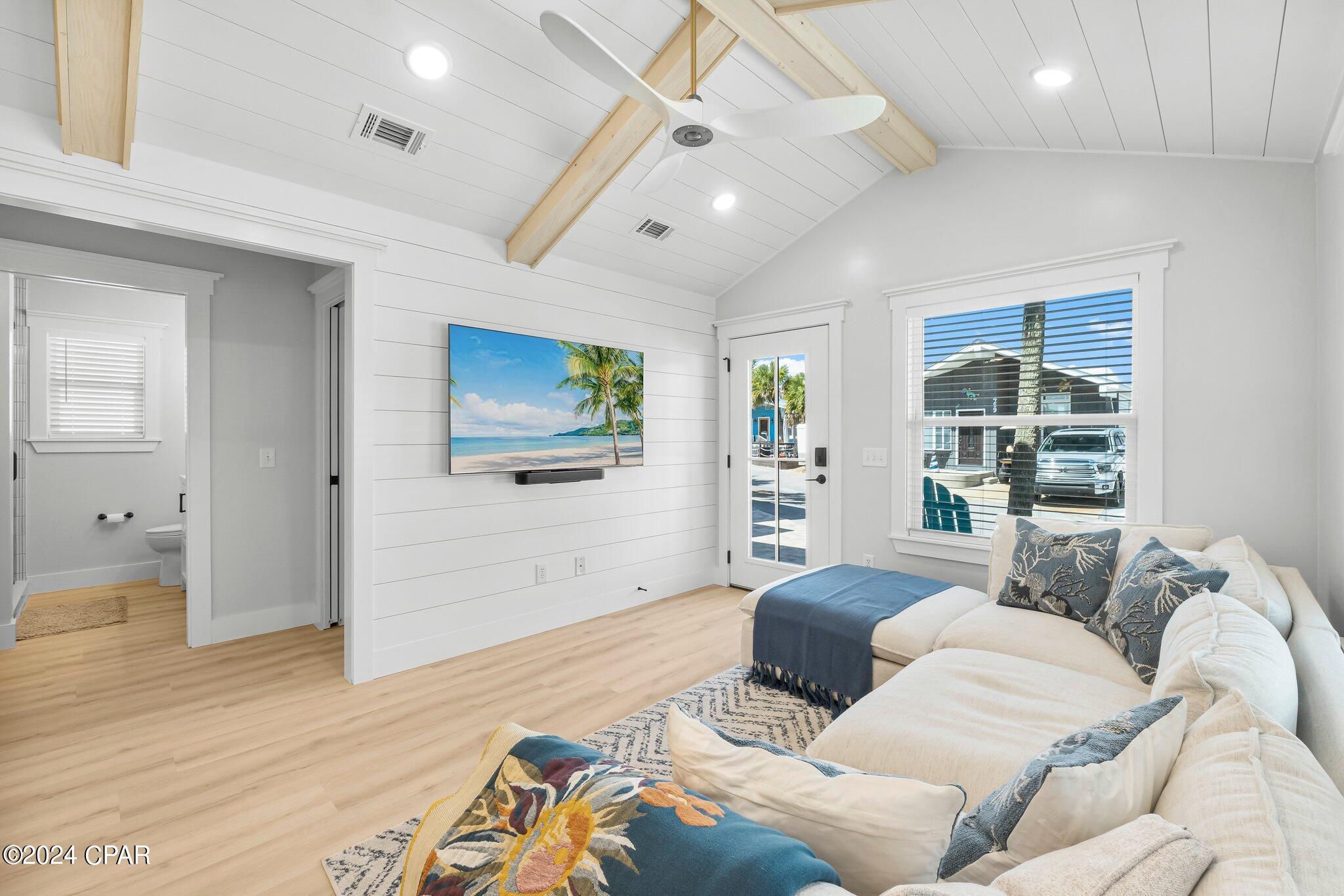 Venture Out Travel Trail - Residential