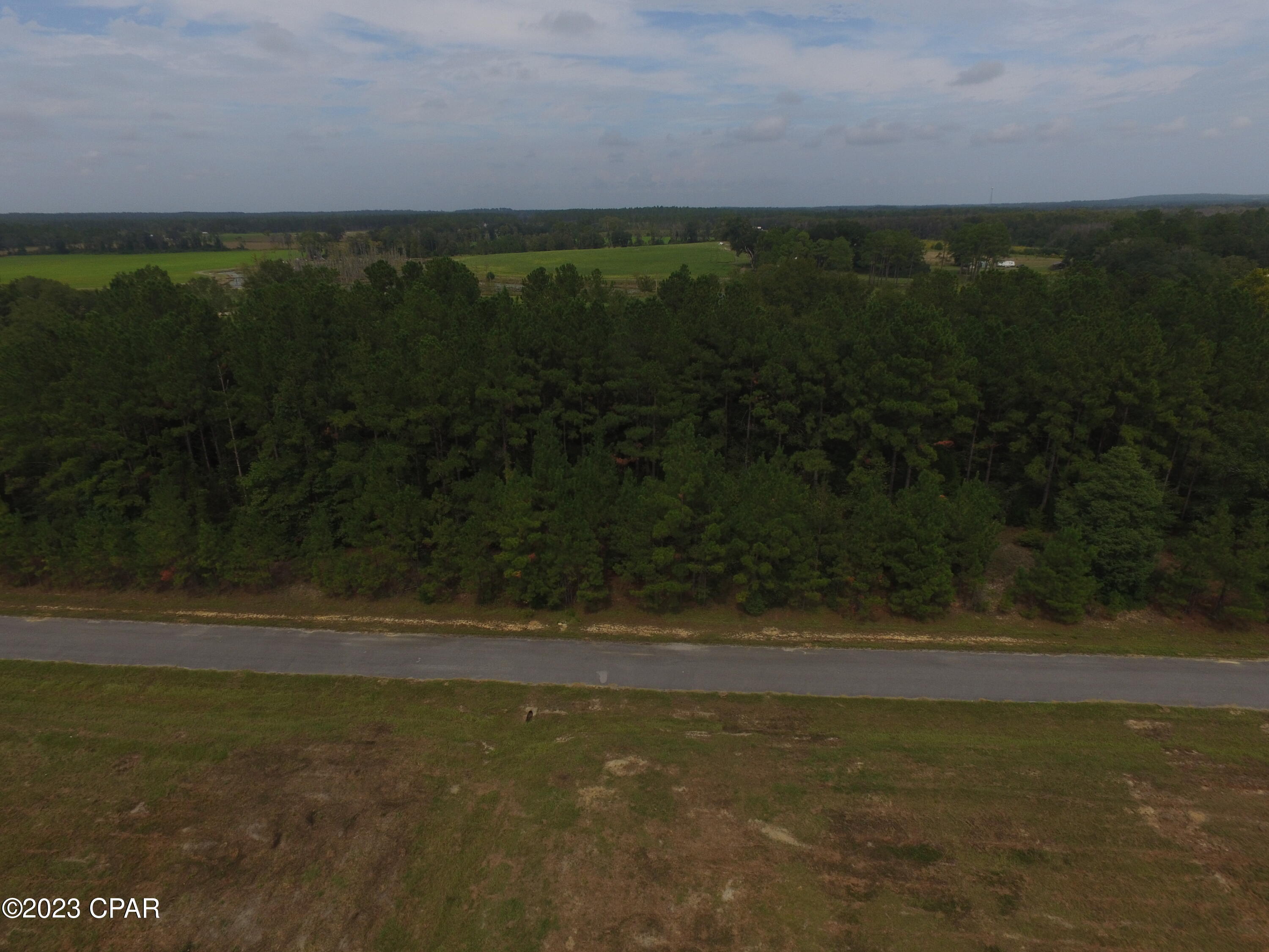 Kiersten Heights - Land