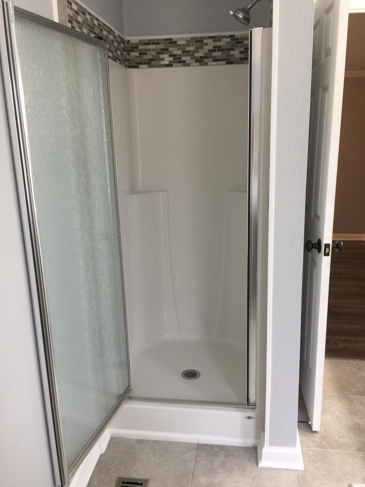 Leisure Lakes - Residential