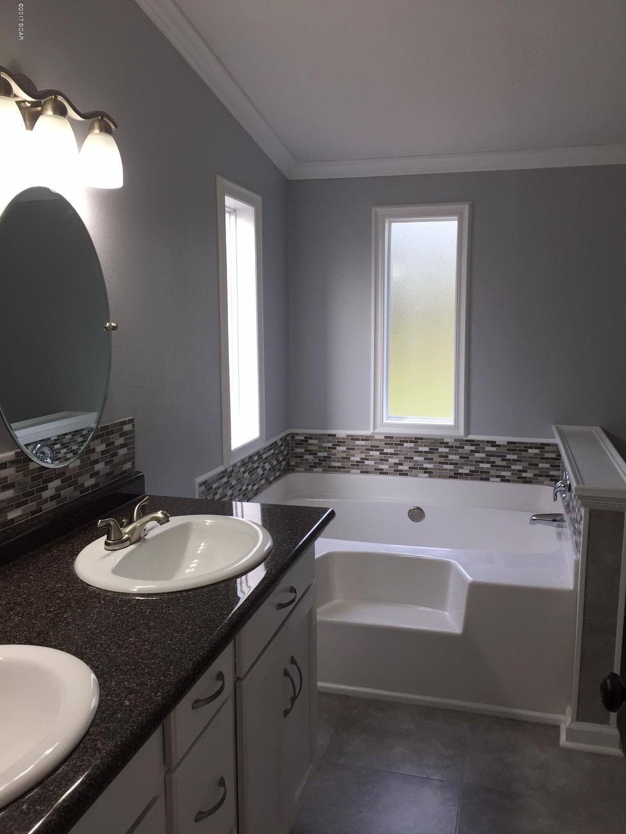 Leisure Lakes - Residential