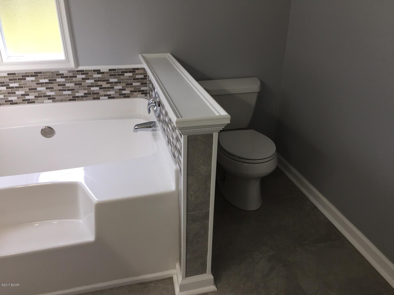 Leisure Lakes - Residential