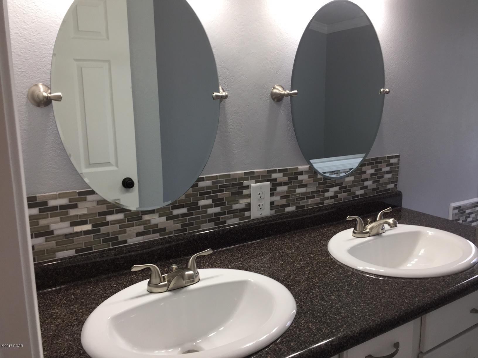 Leisure Lakes - Residential